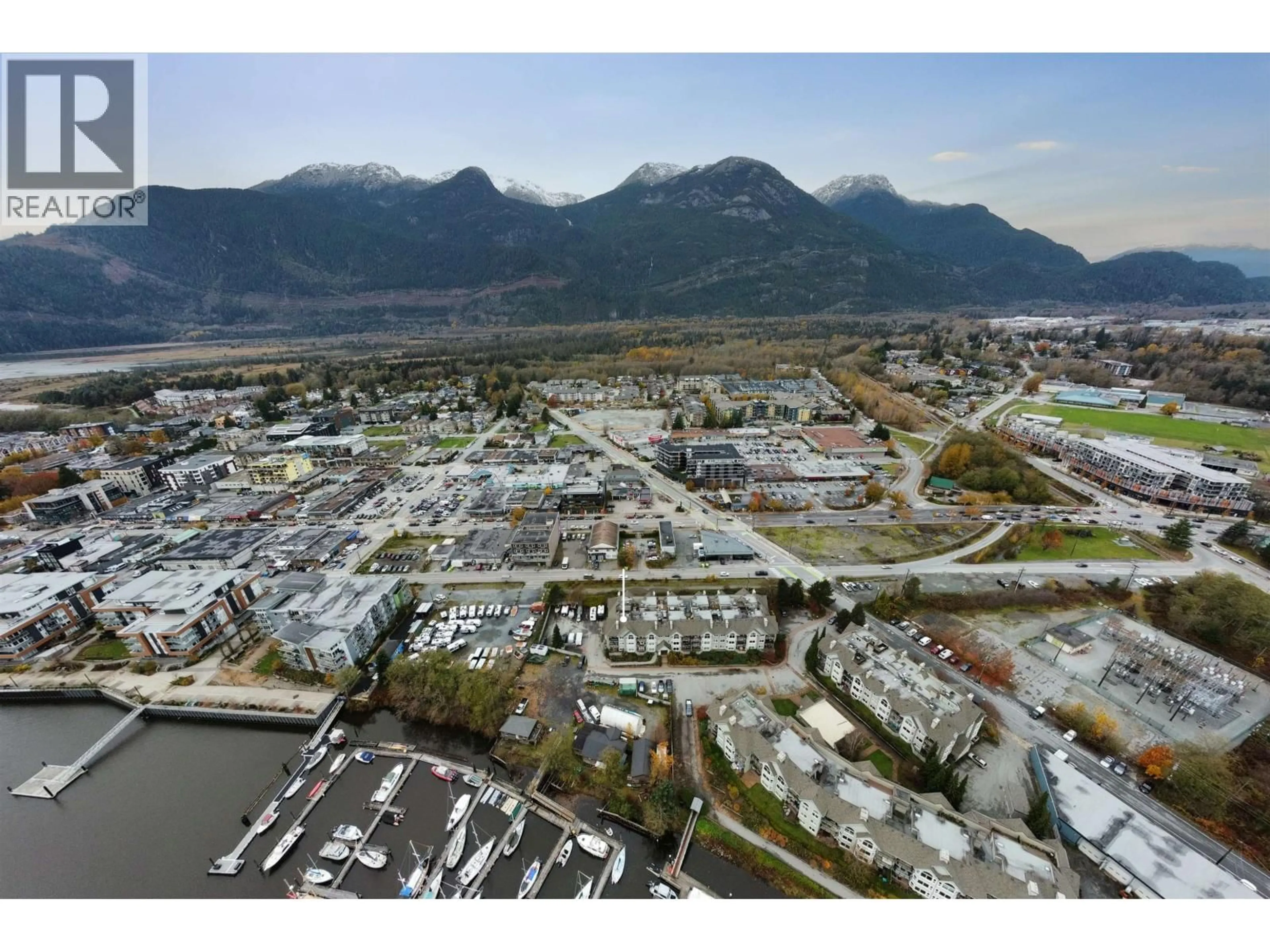 A pic from outside/outdoor area/front of a property/back of a property/a pic from drone, mountain view for 301 - 1466 PEMBERTON AVENUE, Squamish British Columbia V0N3G0