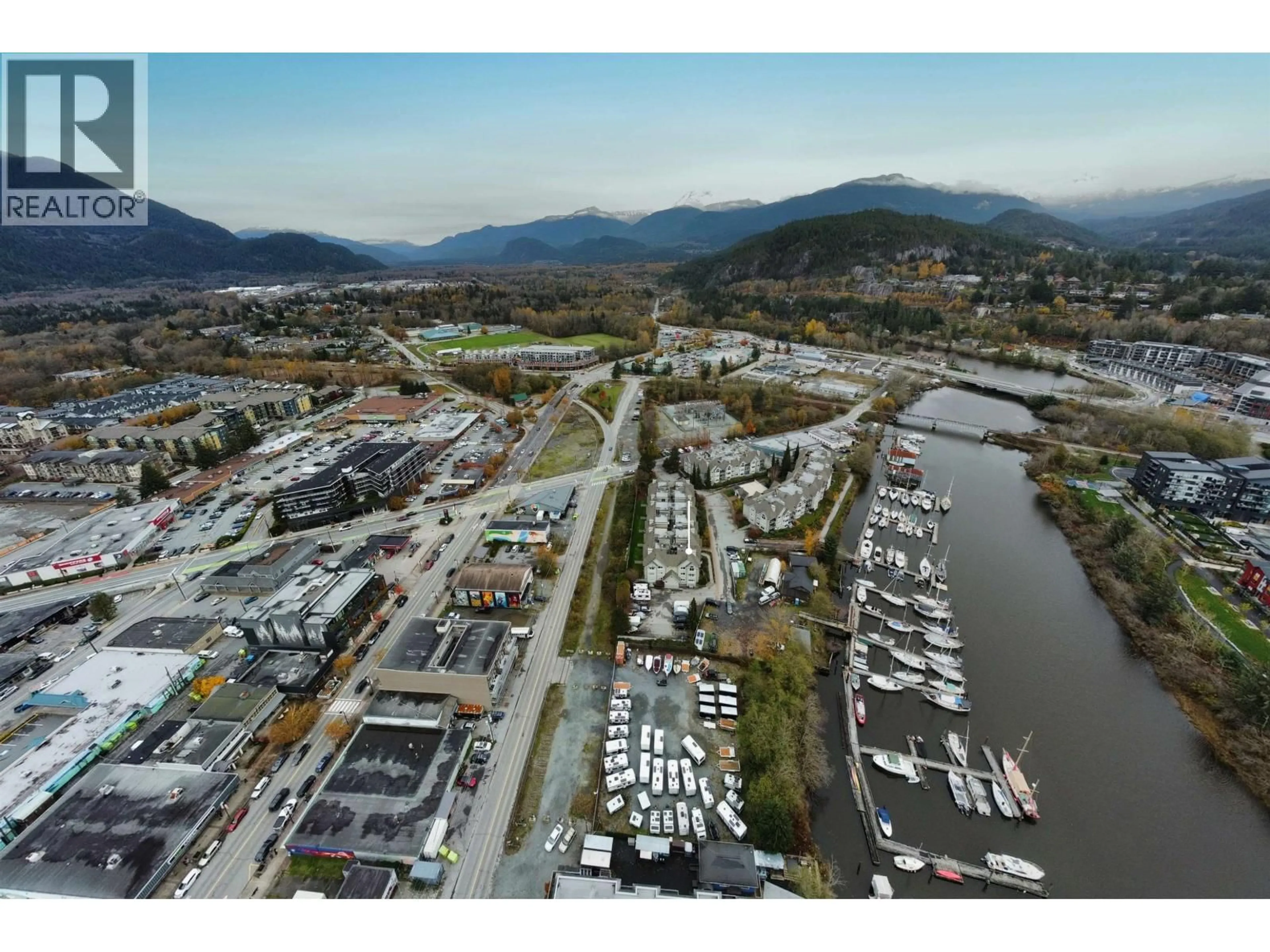 A pic from outside/outdoor area/front of a property/back of a property/a pic from drone, mountain view for 301 - 1466 PEMBERTON AVENUE, Squamish British Columbia V0N3G0