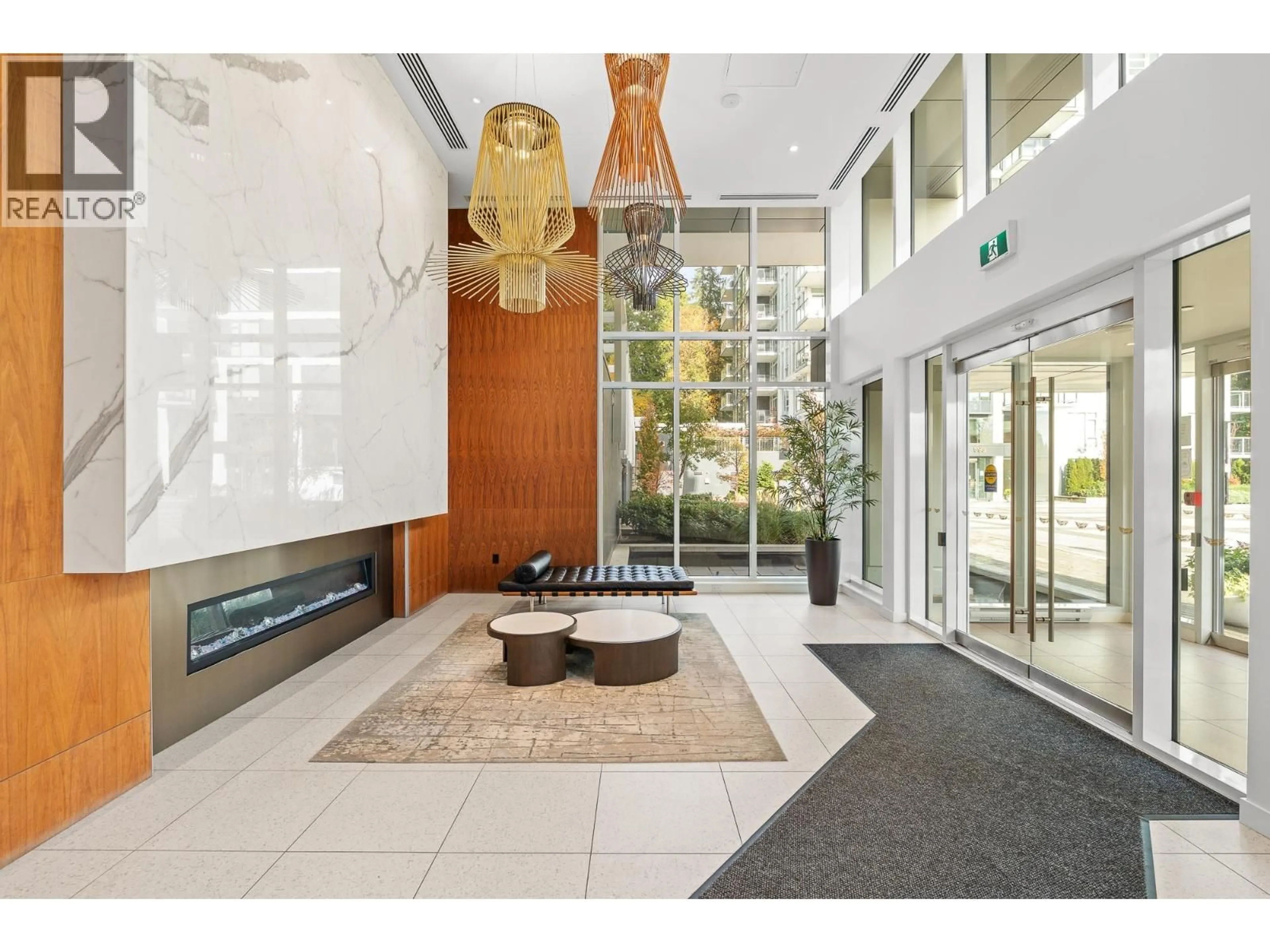 Indoor foyer for 205 - 585 AUSTIN AVENUE, Coquitlam British Columbia V3K0G6