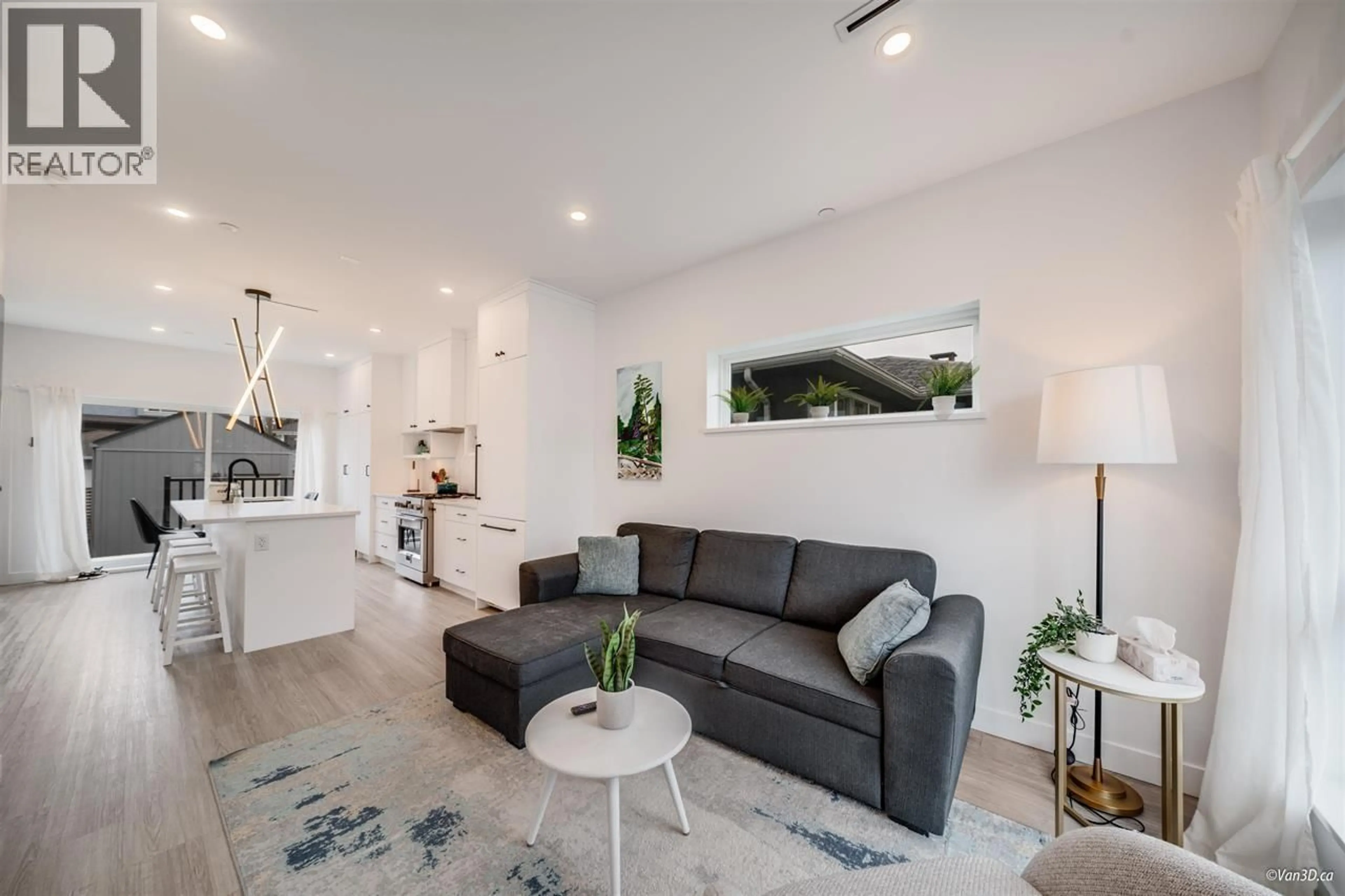 Living room with furniture, unknown for 227 57TH AVENUE, Vancouver British Columbia V5X1S6