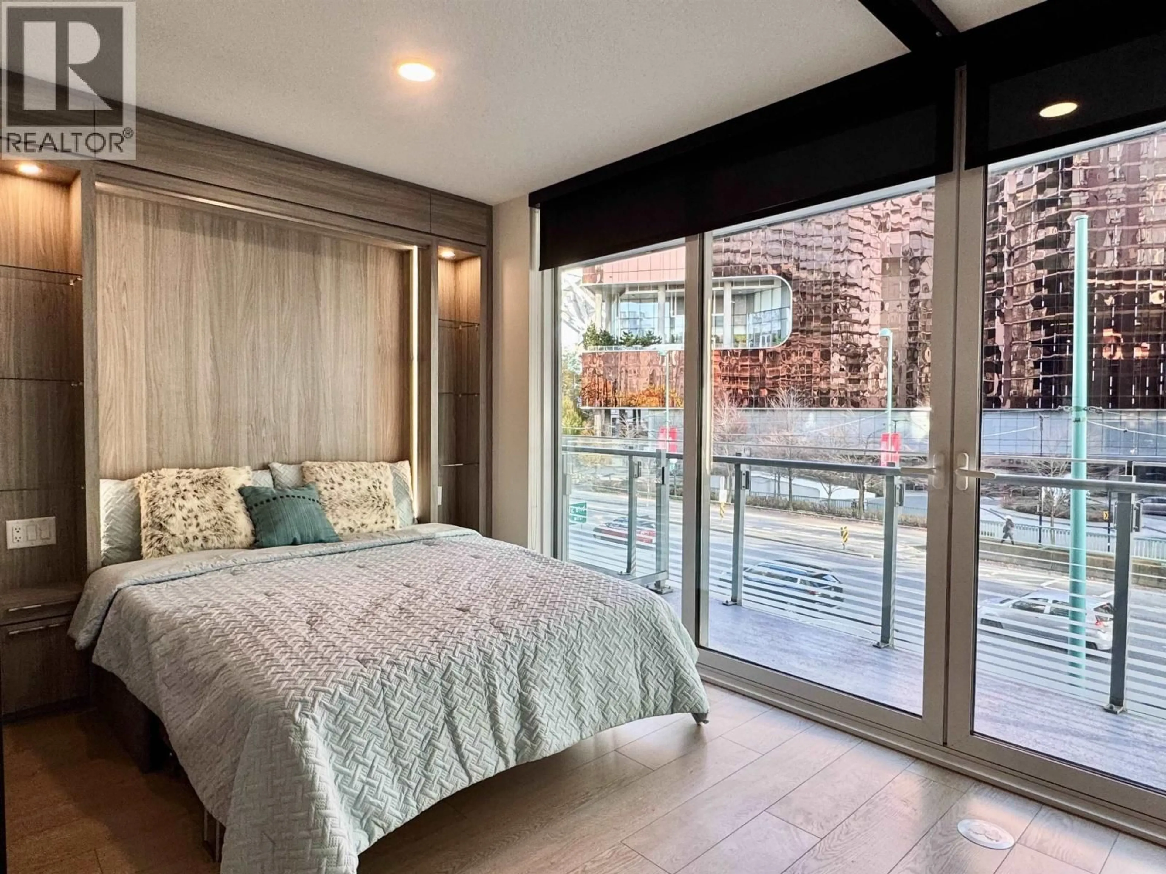 Bedroom with bed, unknown for 308 - 89 NELSON STREET, Vancouver British Columbia V6Z0E7