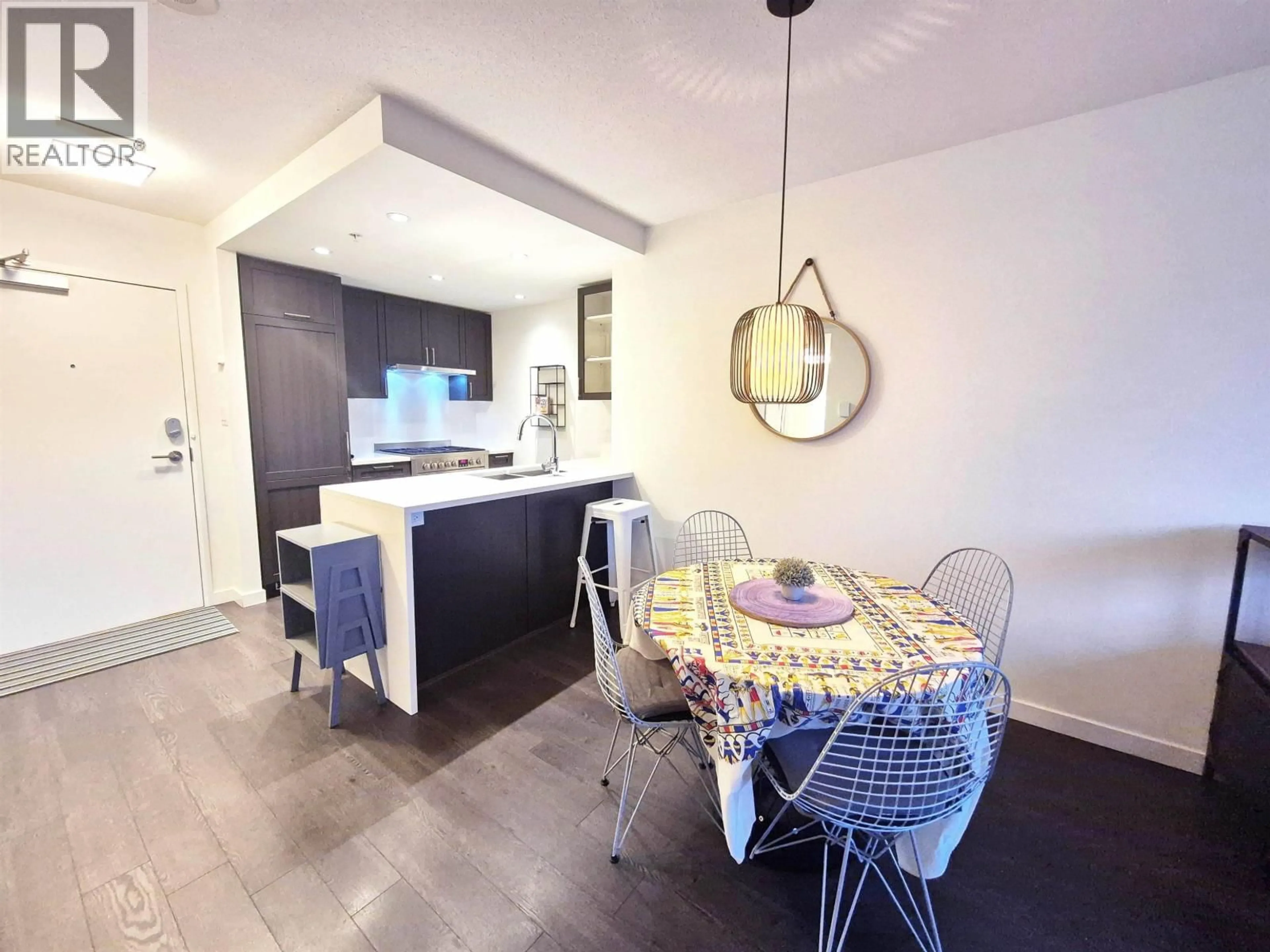 Open concept kitchen, unknown for 1057 - 5515 BOUNDARY ROAD, Vancouver British Columbia V5R0E3