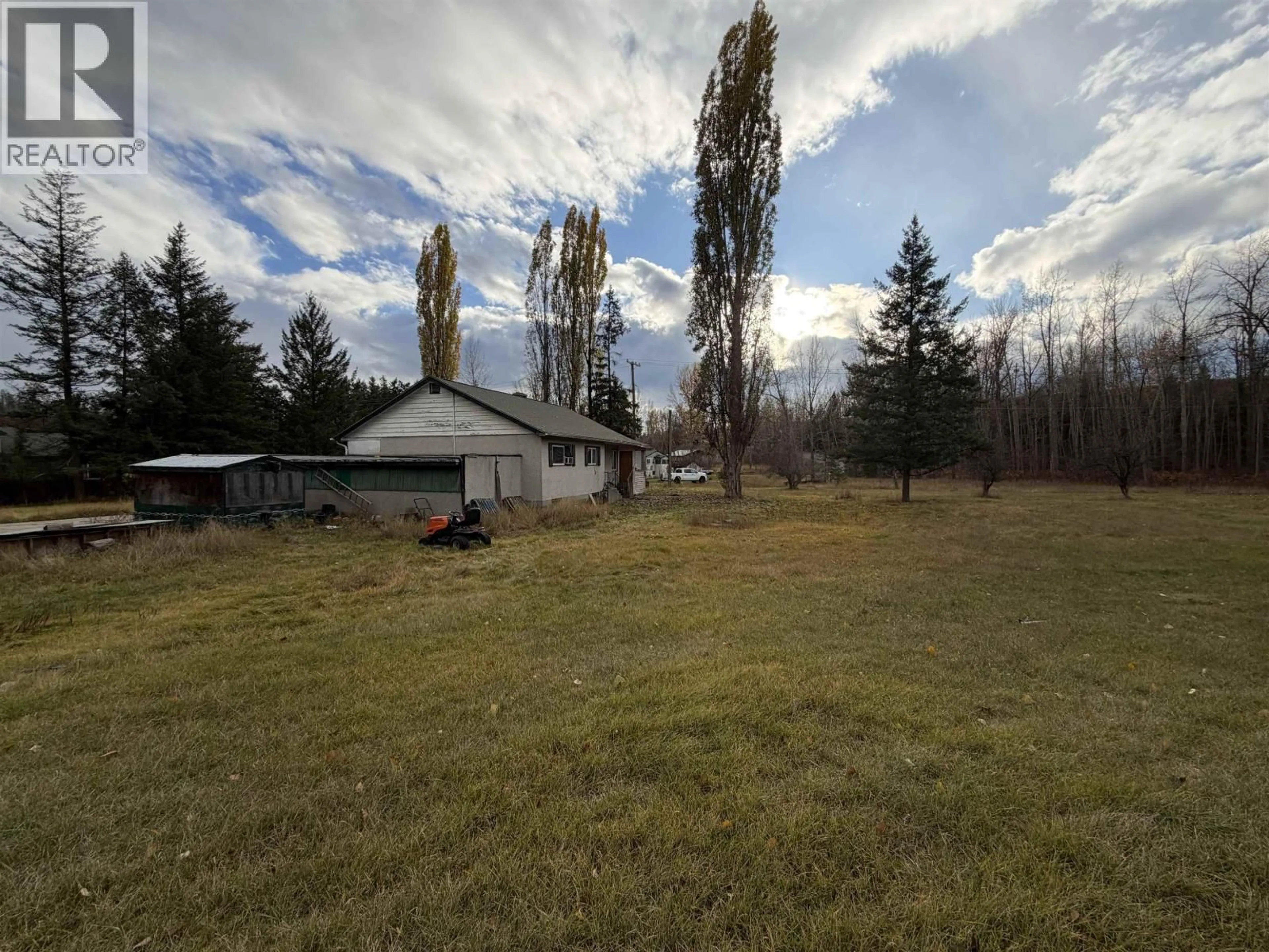 A pic from outside/outdoor area/front of a property/back of a property/a pic from drone, unknown for 1108 RIVER PARK ROAD, Quesnel British Columbia V2J2Y9