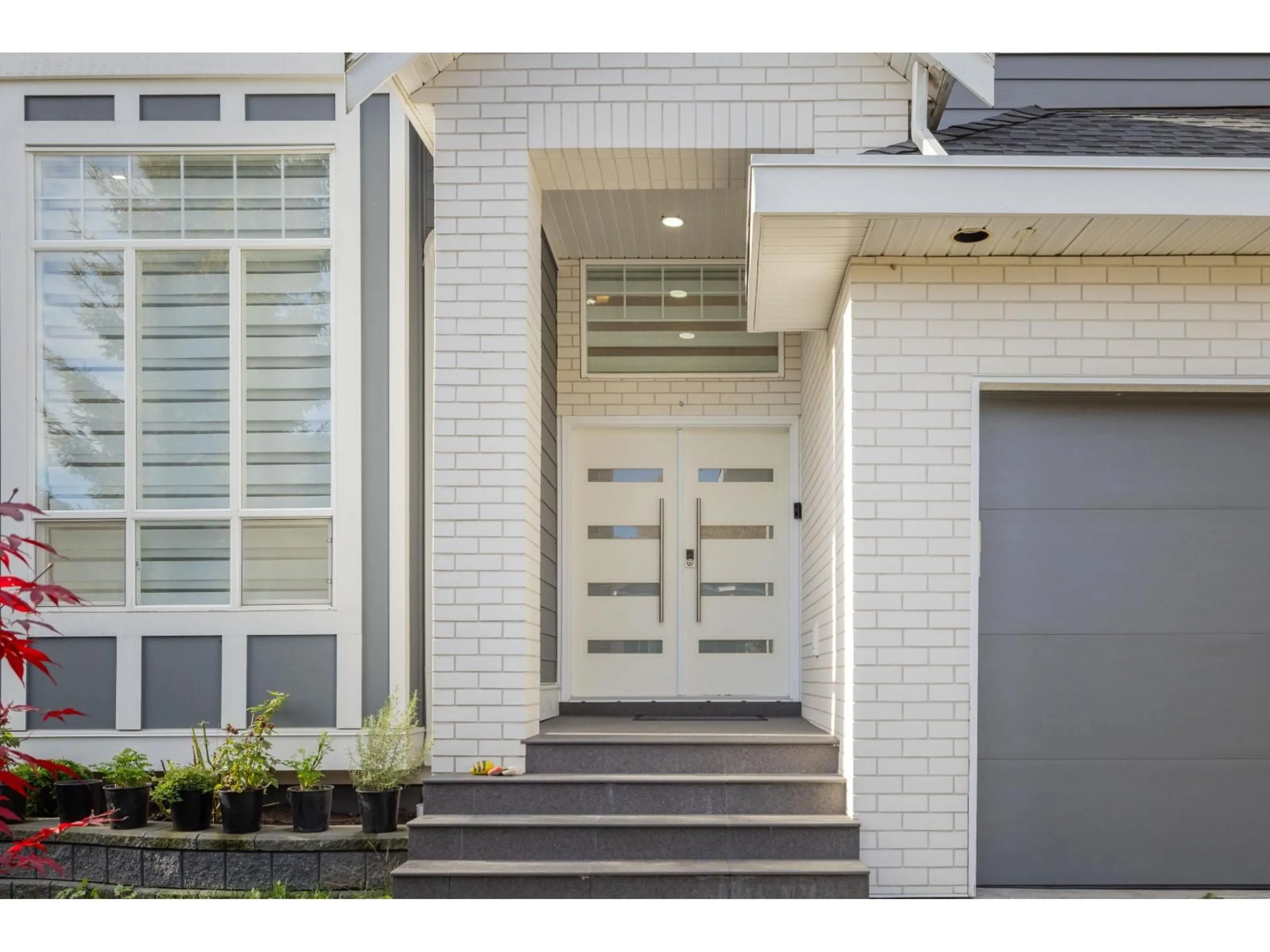 Unknown for 6477 189, Surrey British Columbia V3S8V4