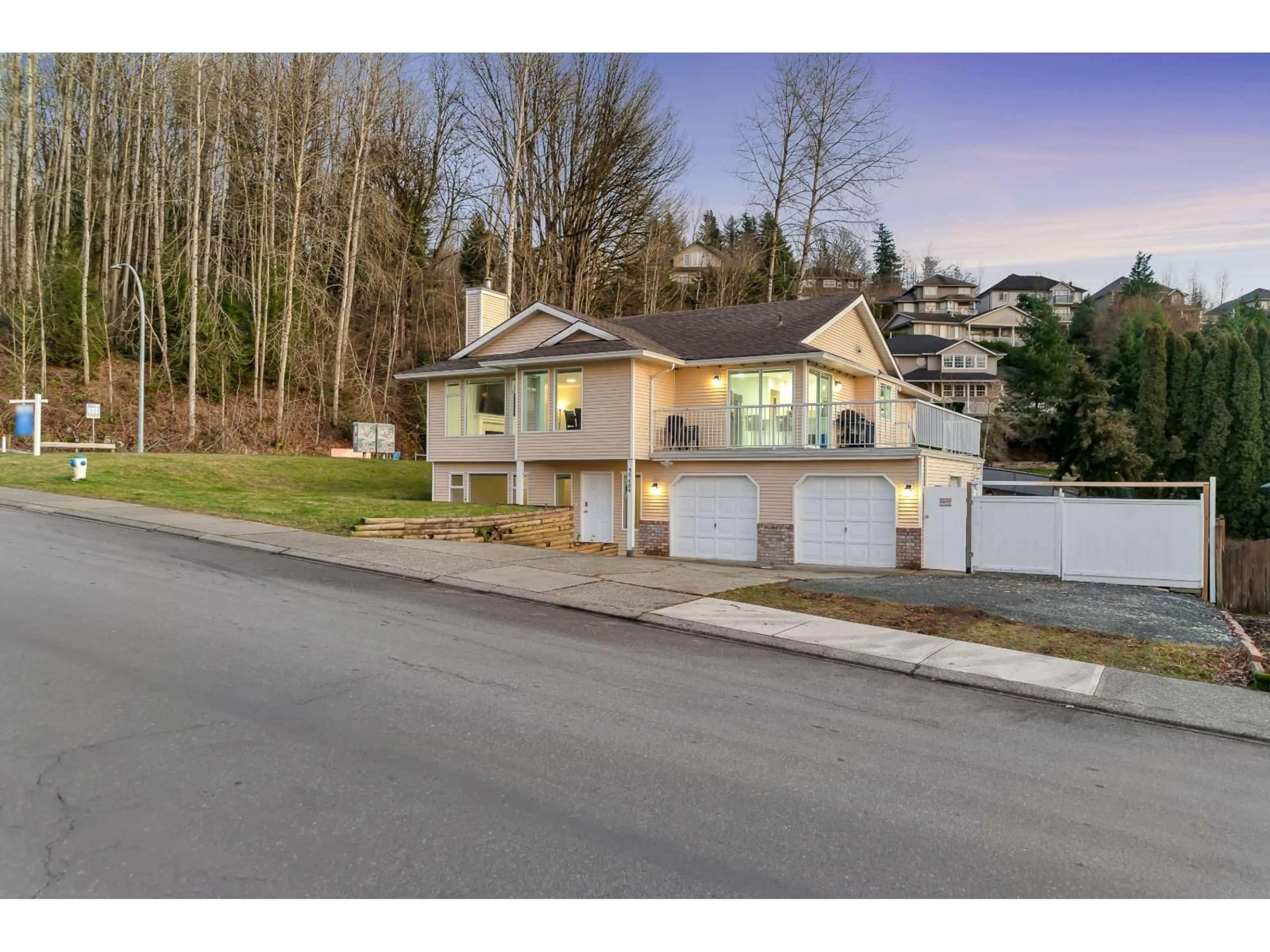 Unknown for 35486 SANDY HILL, Abbotsford British Columbia V3G1J3