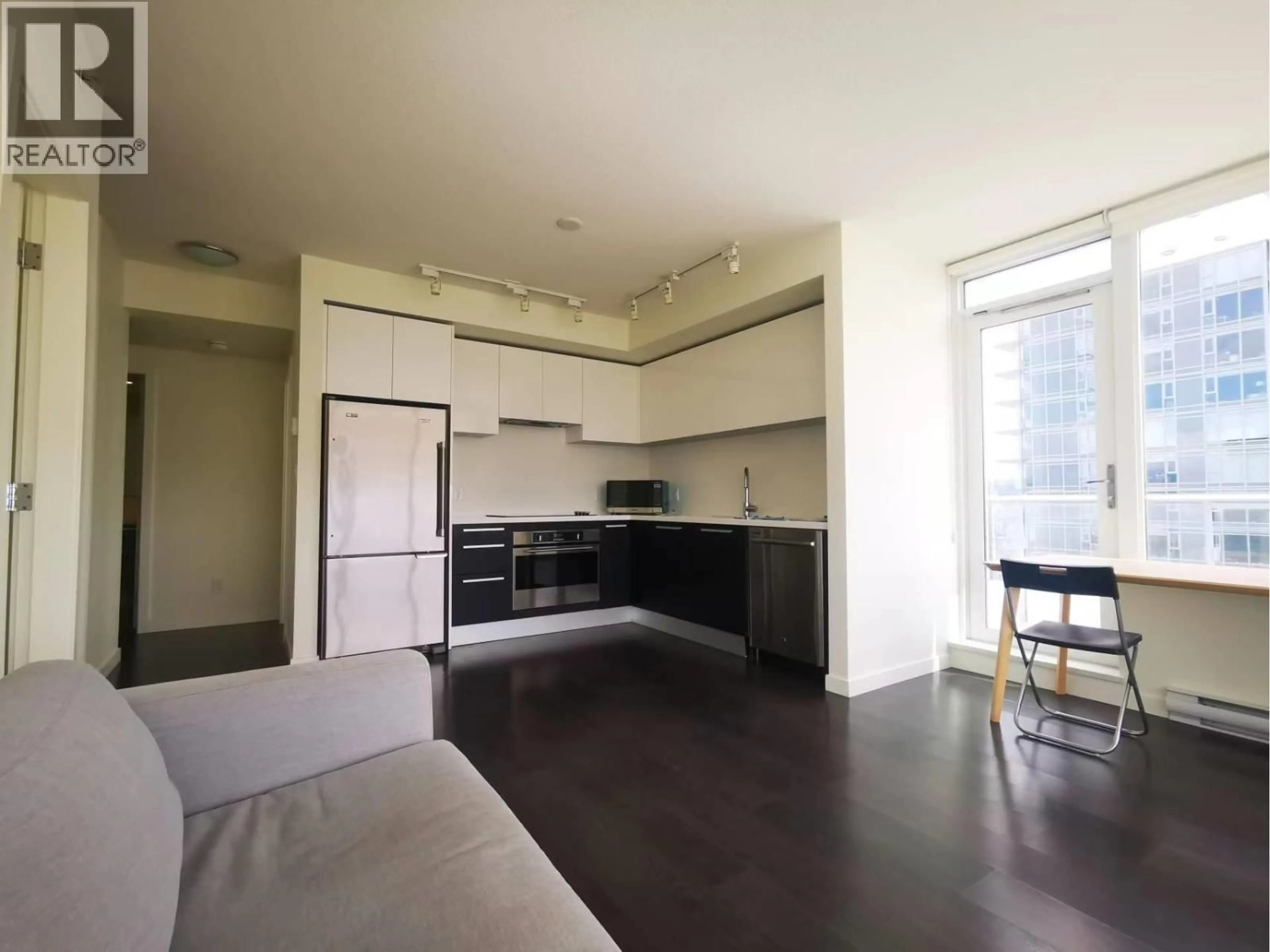 Unknown for 3905 - 6333 SILVER AVENUE, Burnaby British Columbia V5H0C3