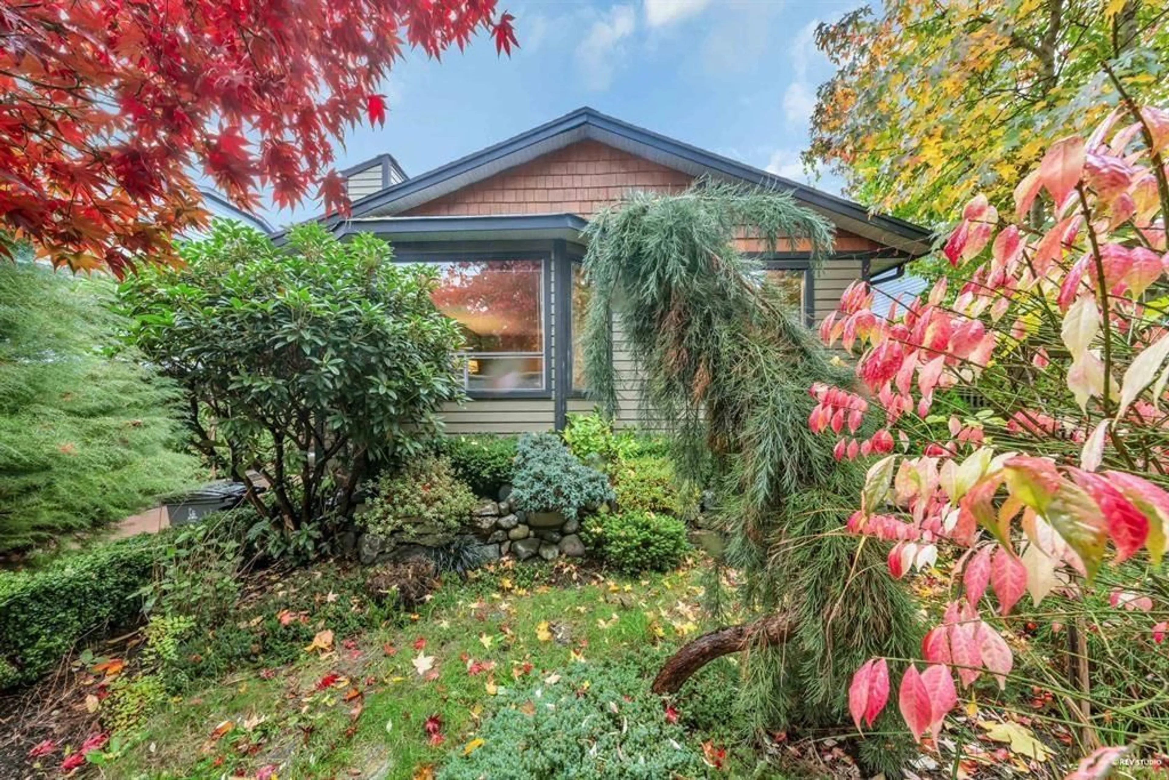 Unknown for 6578 130A, Surrey British Columbia V3W8M5