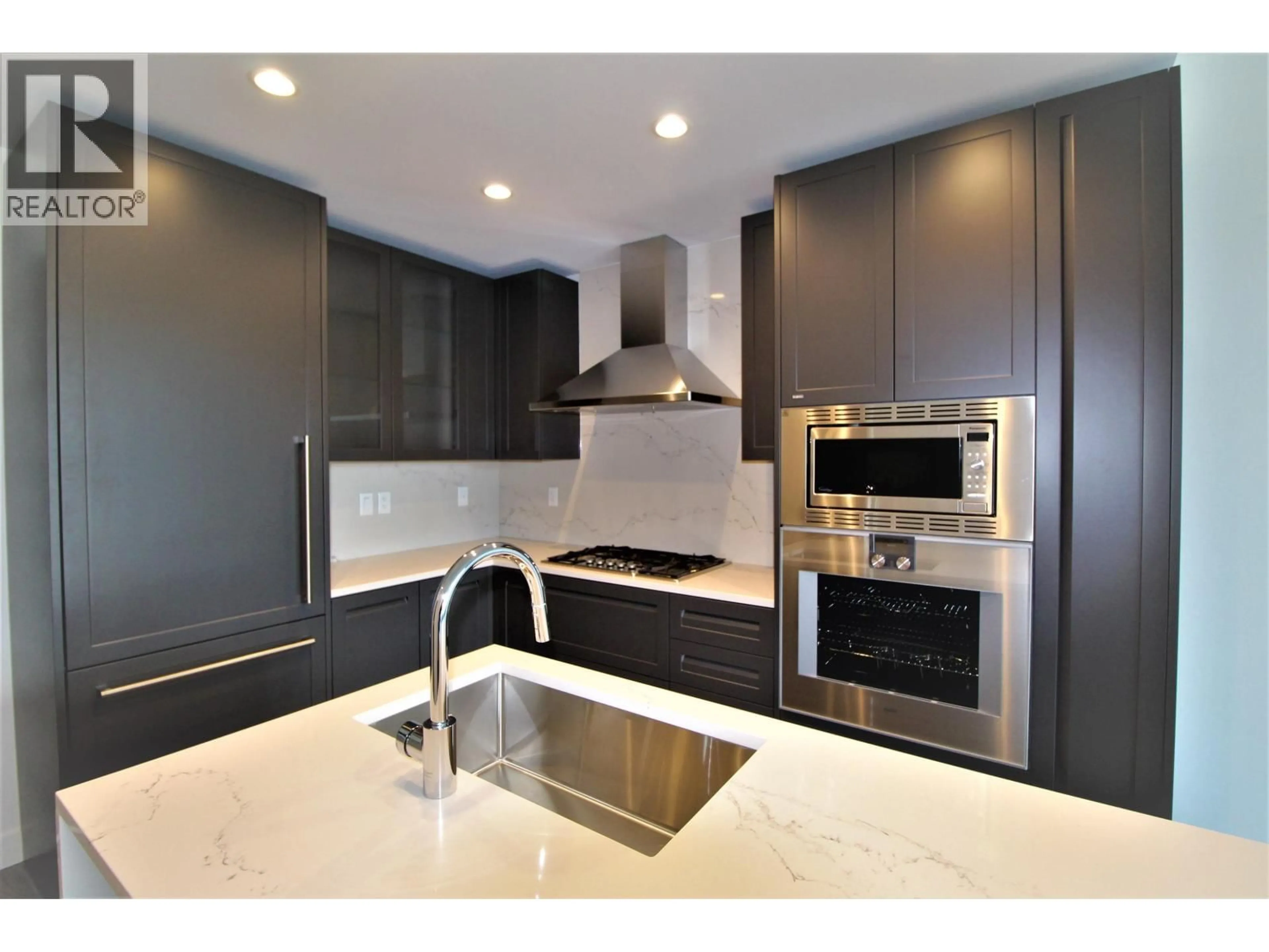 Contemporary kitchen, ceramic/tile floor for 206 - 5733 ALBERTA STREET, Vancouver British Columbia V5Y0M3