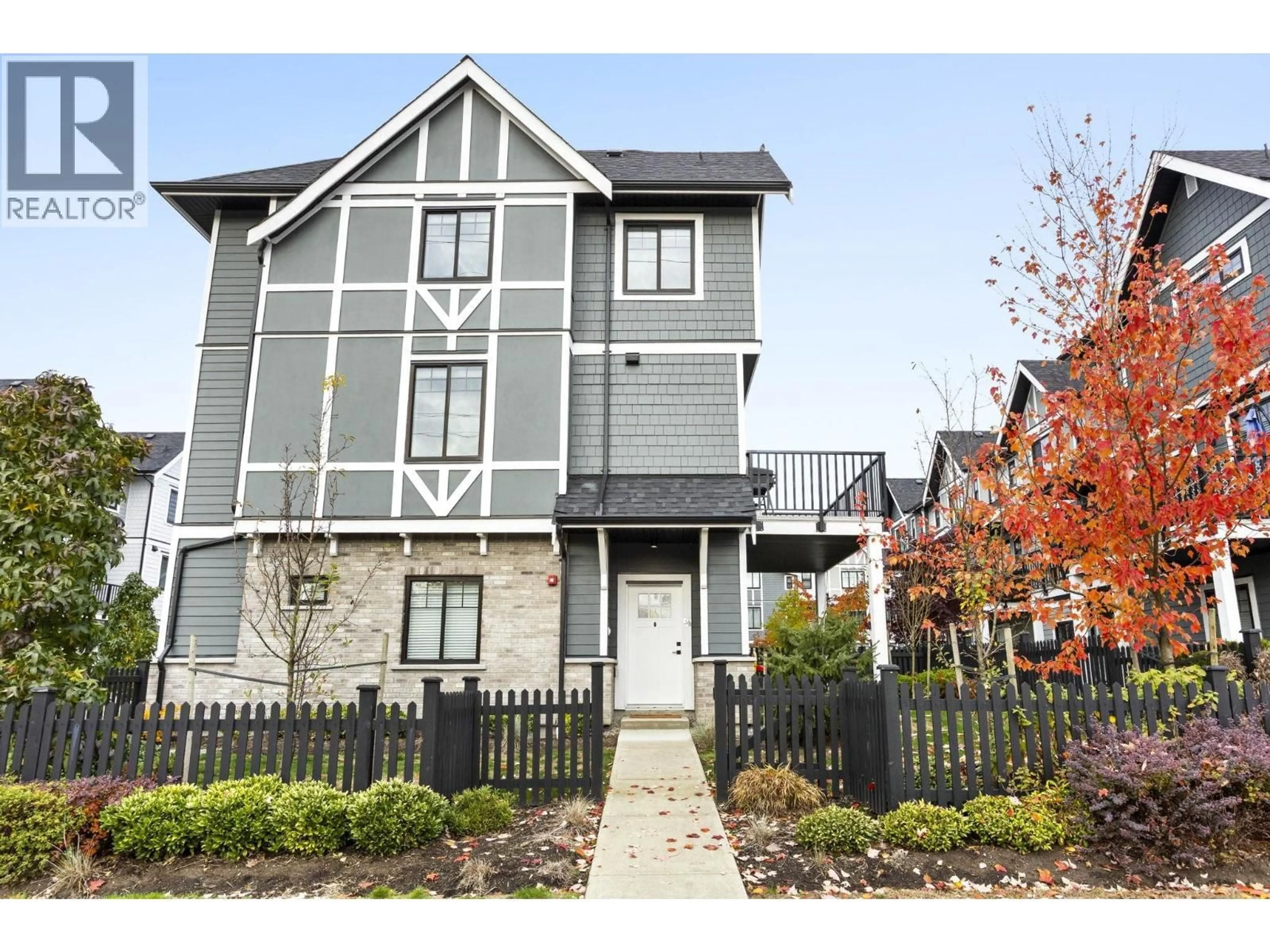 Home with vinyl exterior material, street for 36 - 12018 237 STREET, Maple Ridge British Columbia V4R0H6