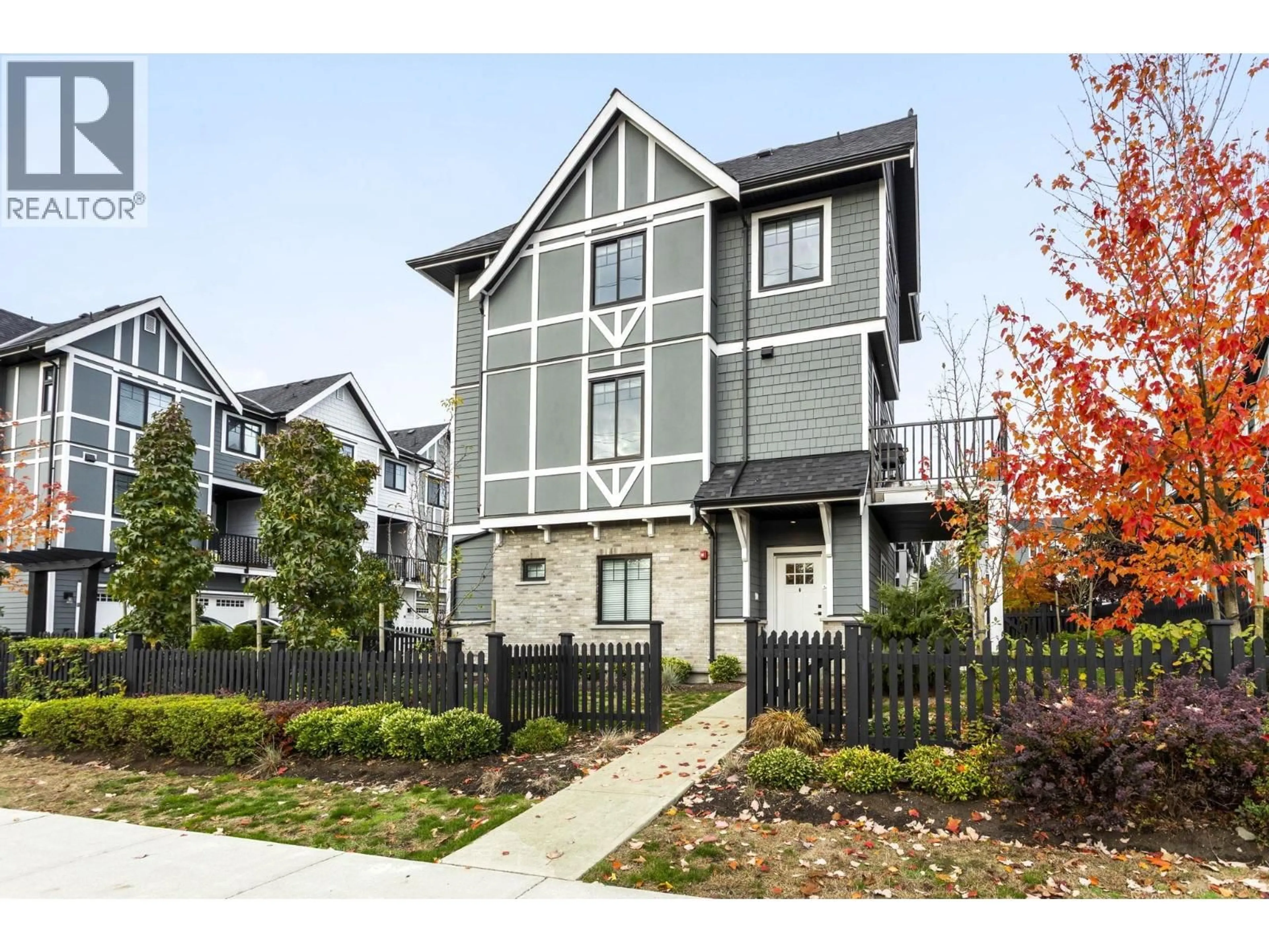 Home with vinyl exterior material, street for 36 - 12018 237 STREET, Maple Ridge British Columbia V4R0H6