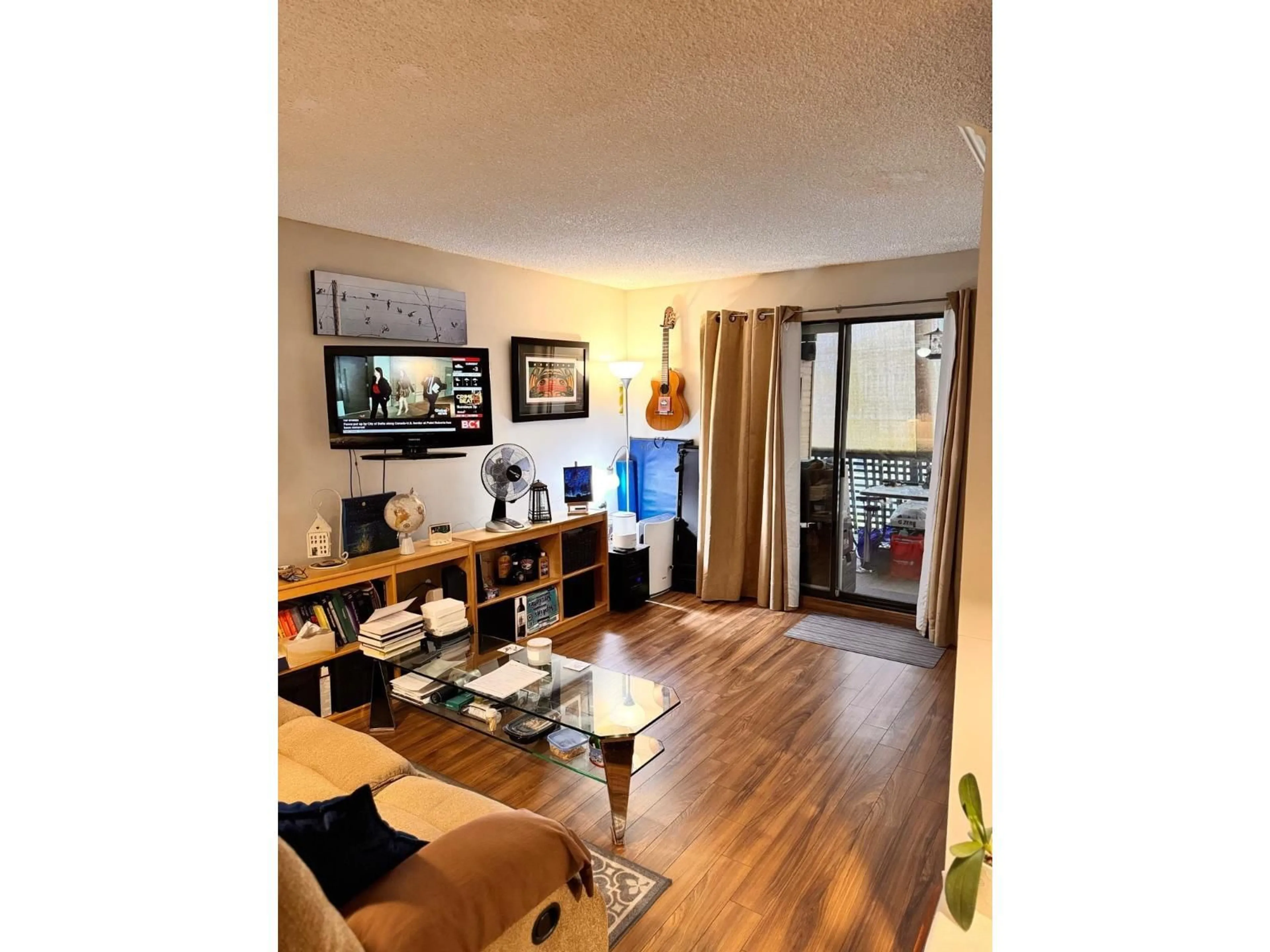 A pic of a room for 105 - 17661 58A, Surrey British Columbia V3S1N4