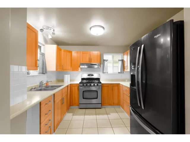 46461 PORTAGE AVENUE, Chilliwack 4