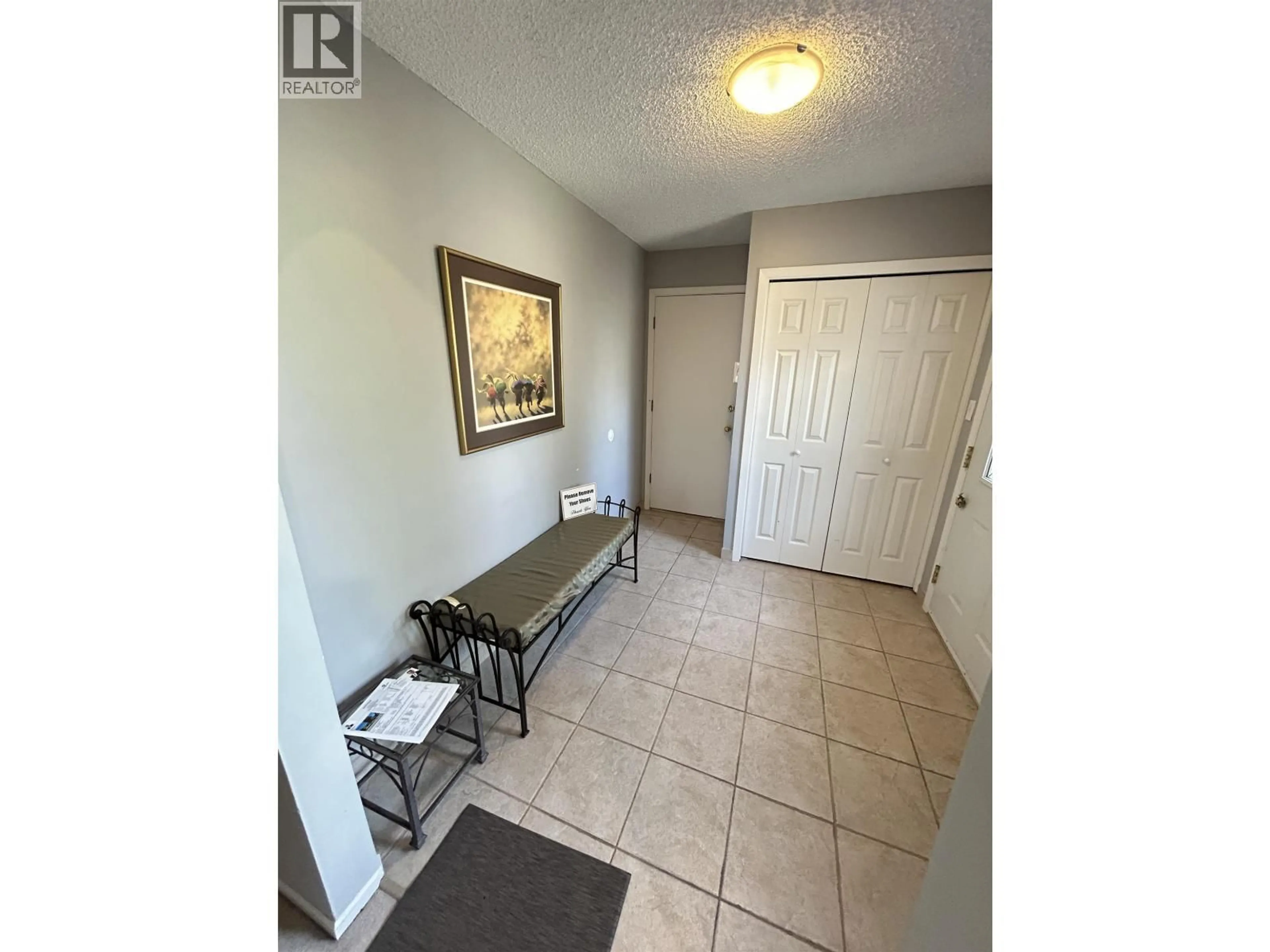 Indoor entryway for 7560 WATERTON DRIVE, Richmond British Columbia V7A4G4