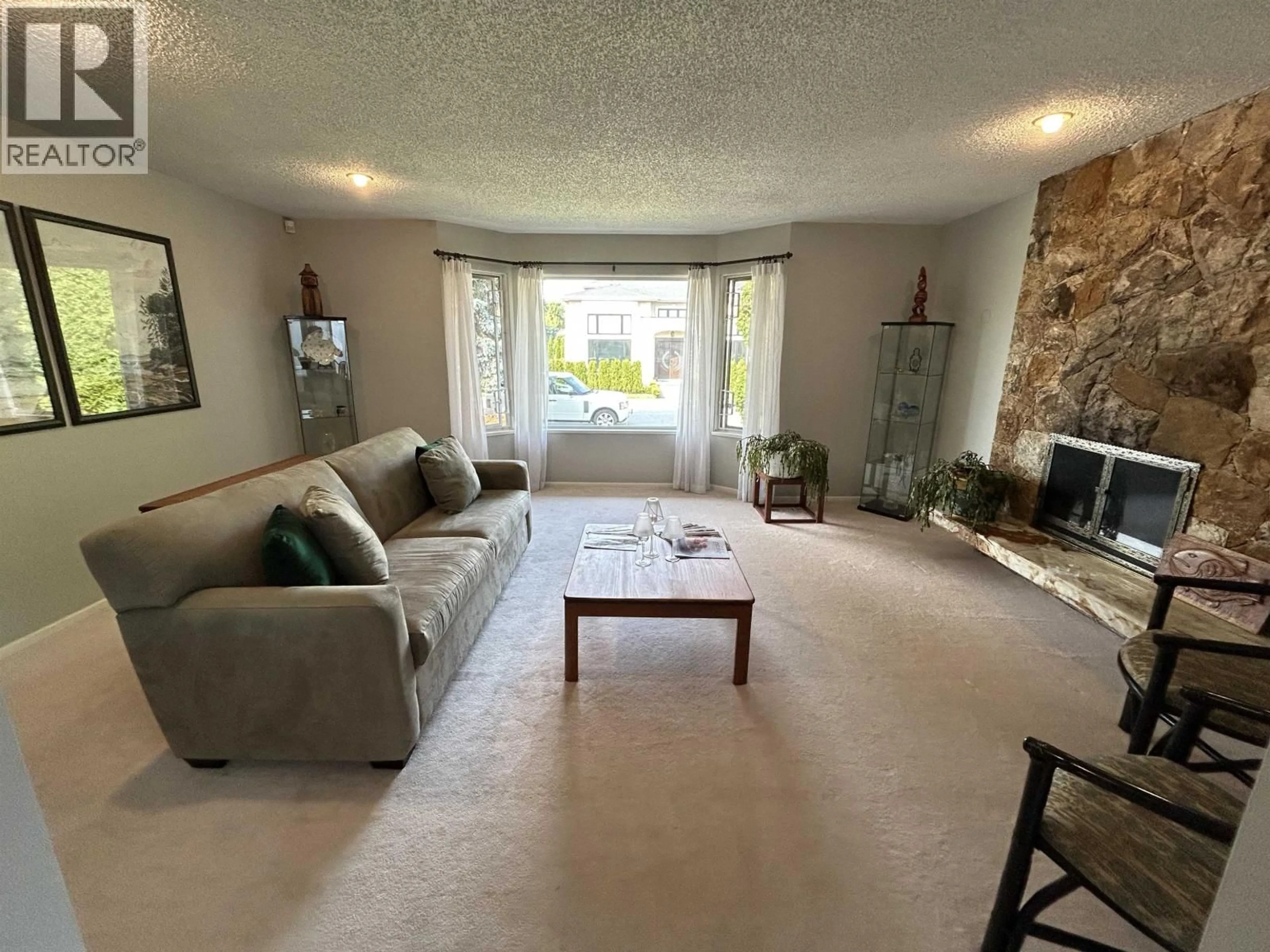 Living room with furniture, unknown for 7560 WATERTON DRIVE, Richmond British Columbia V7A4G4