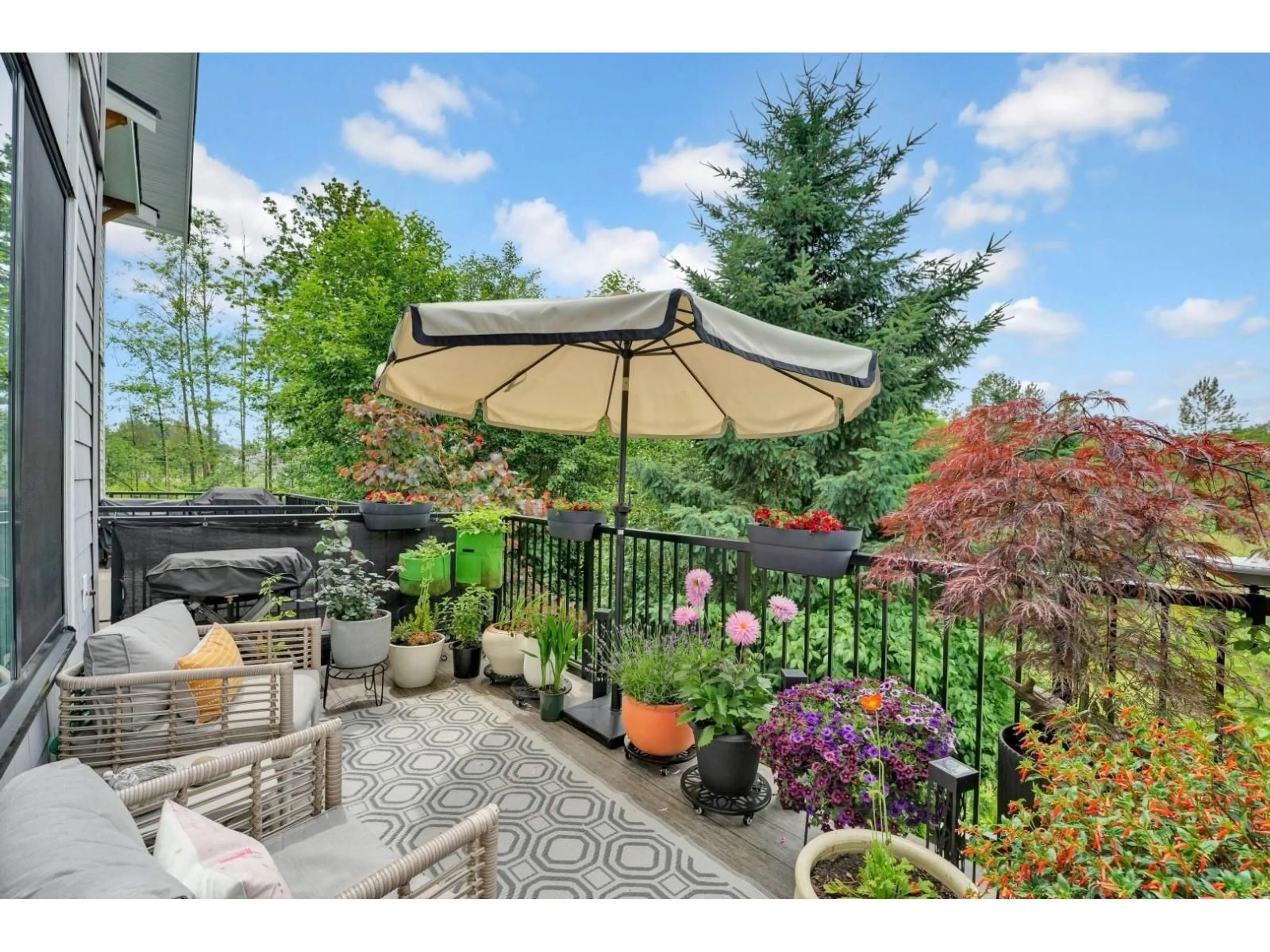 Patio, unknown for 8 - 7937 206 STREET, Langley British Columbia V2Y3T6