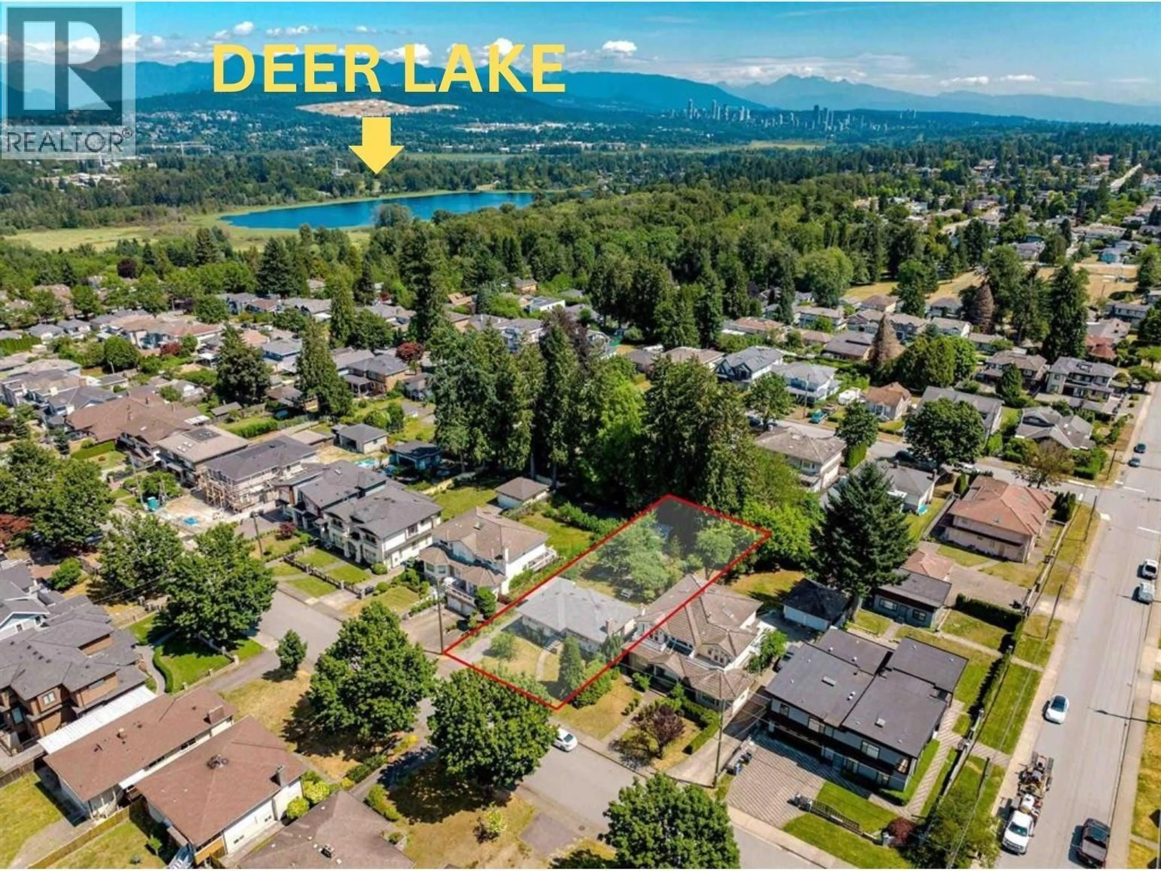 A pic from outside/outdoor area/front of a property/back of a property/a pic from drone, water/lake/river/ocean view for 6338 SELMA AVENUE, Burnaby British Columbia V5H3R2