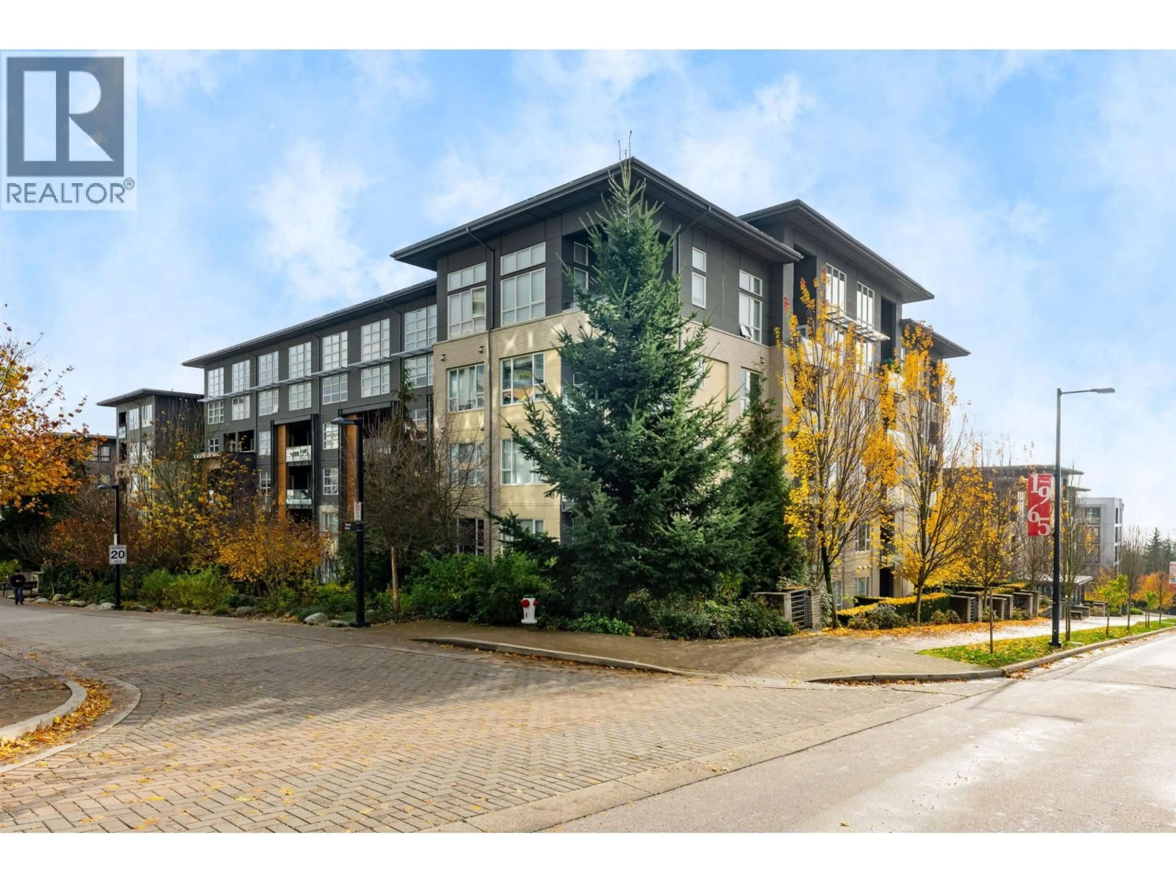 A pic from outside/outdoor area/front of a property/back of a property/a pic from drone, building for 306 - 9168 SLOPES MEWS, Burnaby British Columbia V5A0E4