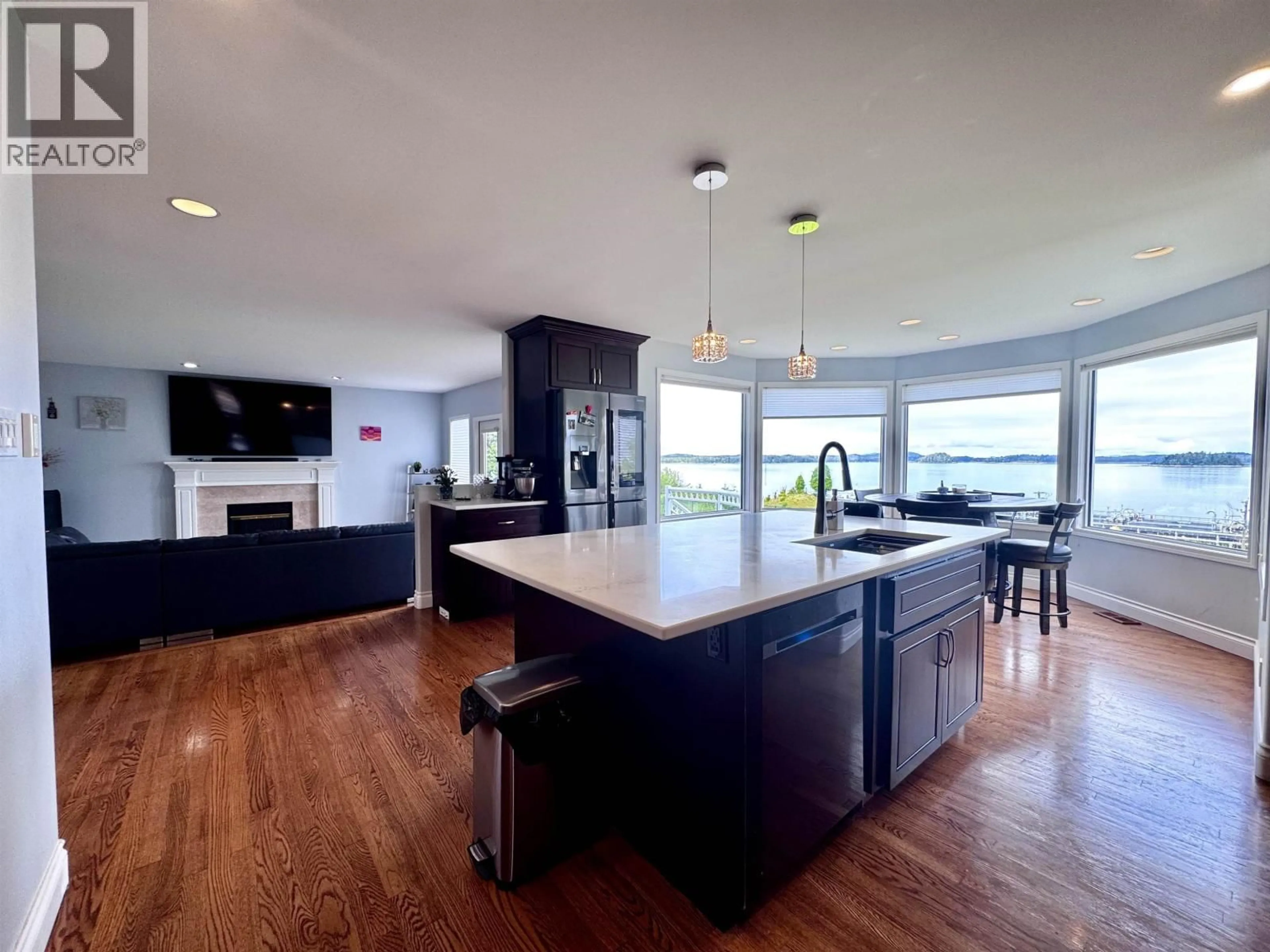 Open concept kitchen, unknown for 1824 GRAHAM AVENUE, Prince Rupert British Columbia V8J1C8