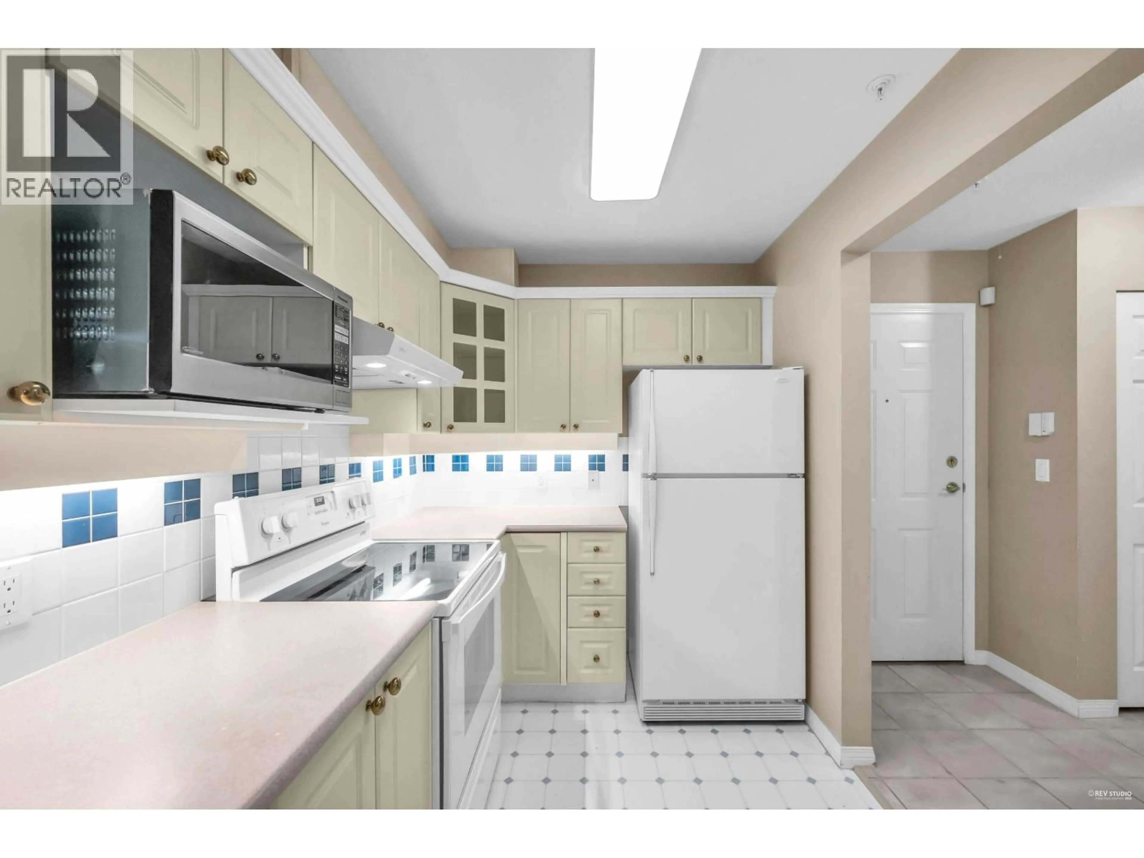 Standard kitchen, ceramic/tile floor for 229 - 5500 ANDREWS ROAD, Richmond British Columbia V7E6M9