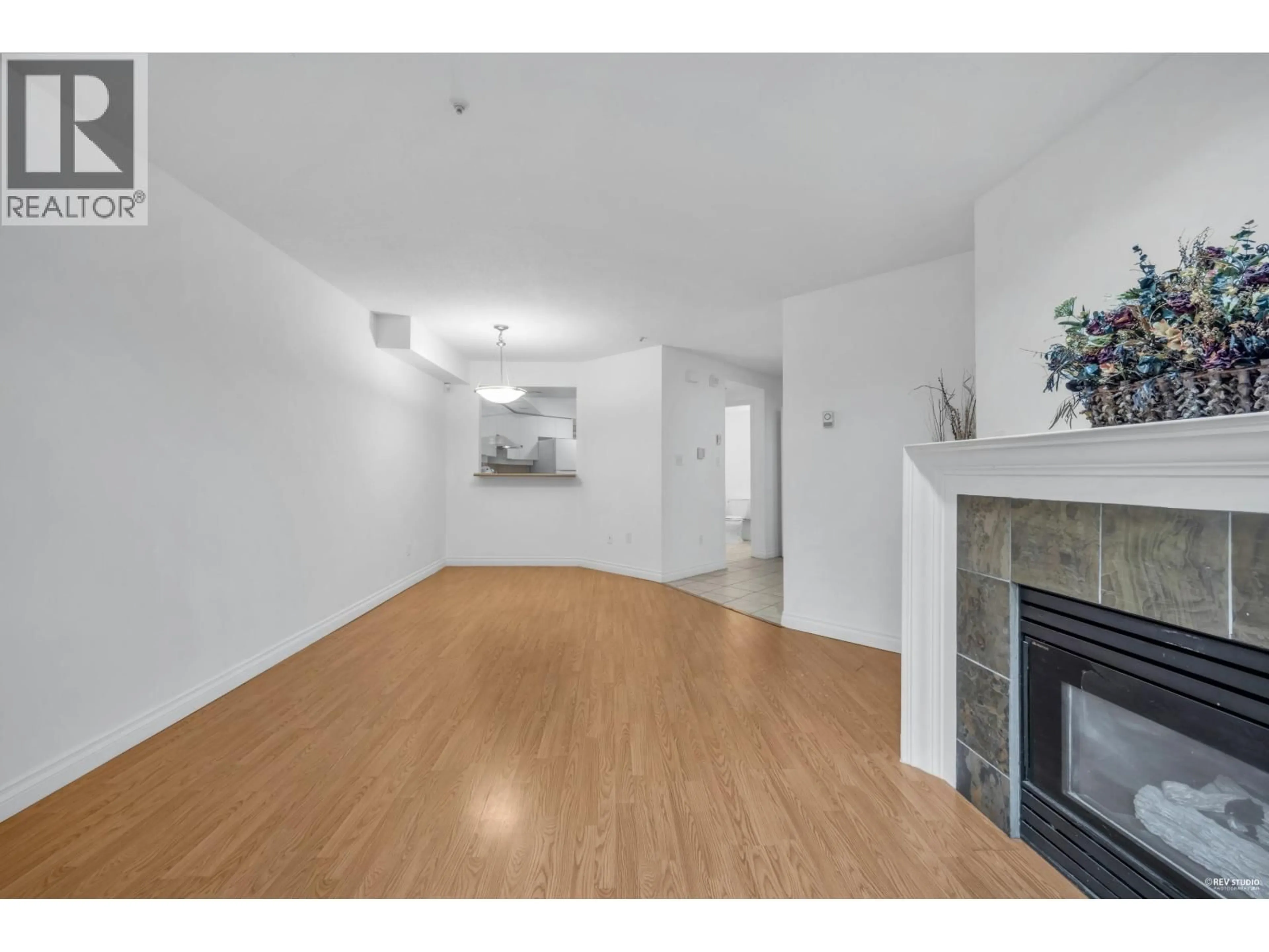 A pic of a room for 104E - 3081 GLEN DRIVE, Coquitlam British Columbia V3B2P8