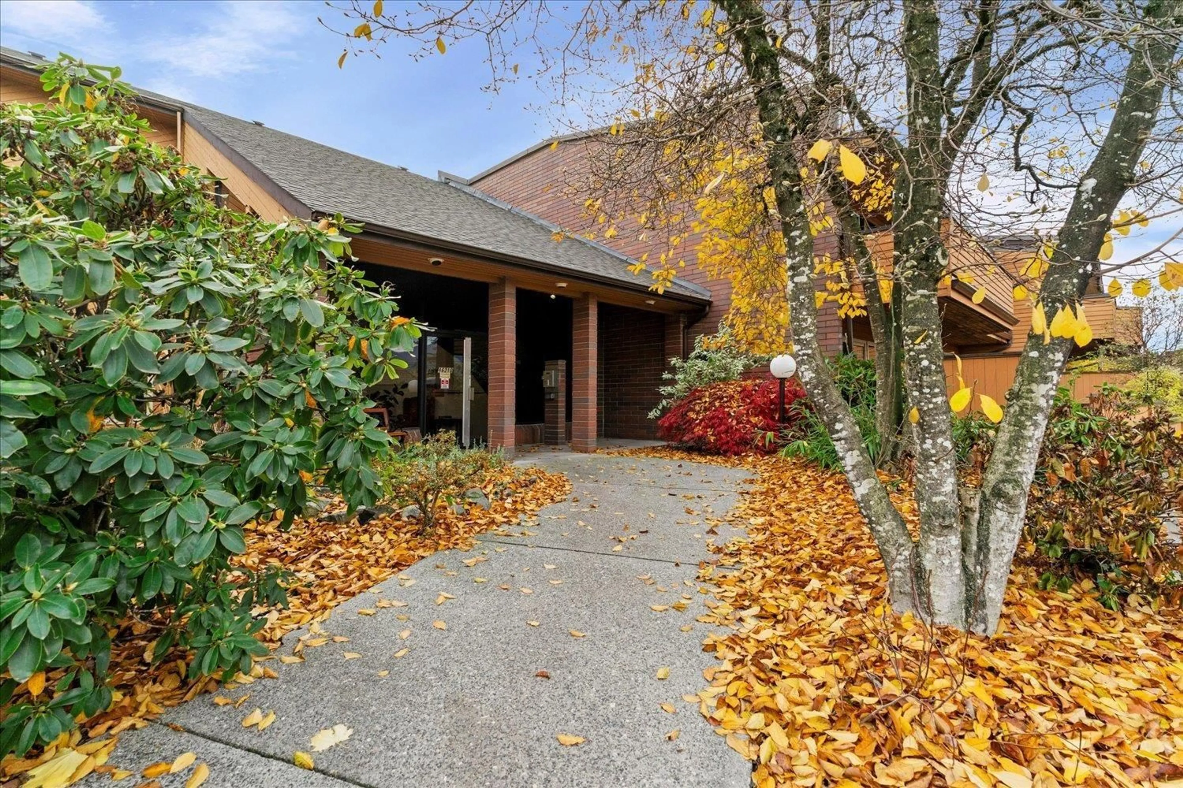 Indoor foyer for 209 - 46210 CHILLIWACK CENTRAL ROAD, Chilliwack British Columbia V2P1J8