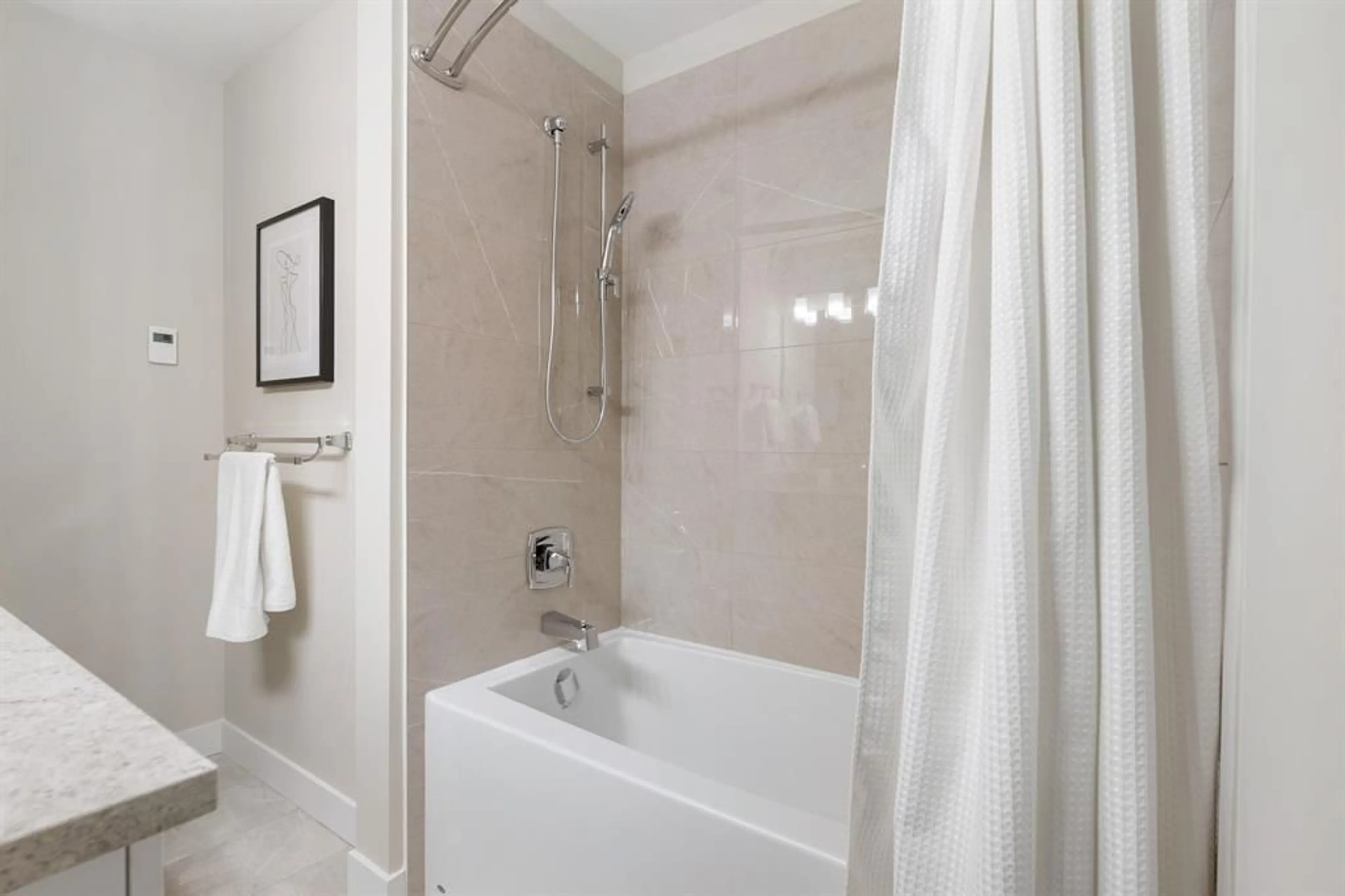 Standard bathroom, ceramic/tile floor for 120 - 20932 83 AVENUE, Langley British Columbia V2Y2C4