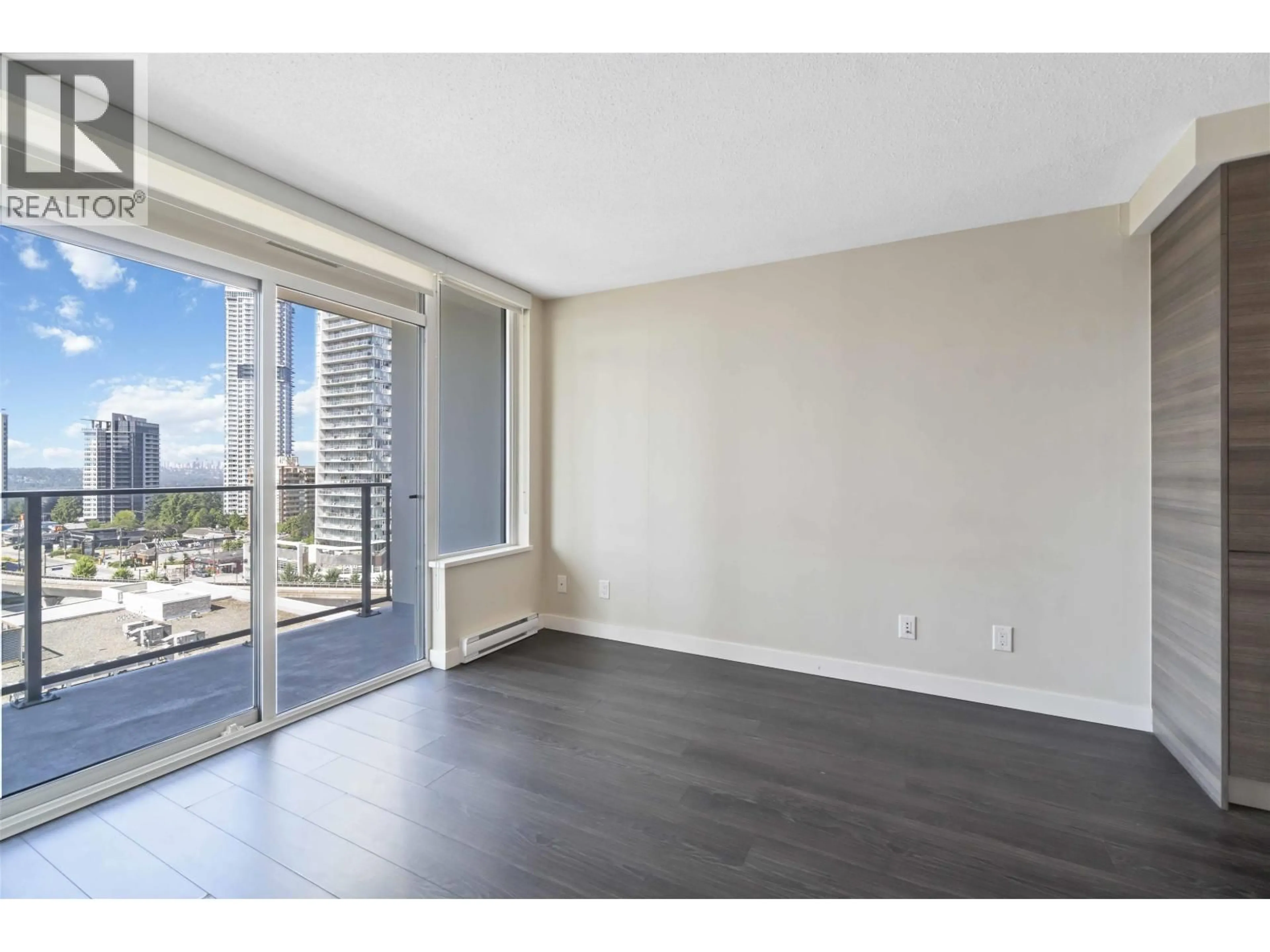 A pic of a room for 1107 - 602 COMO LAKE AVENUE, Coquitlam British Columbia V3J0G2