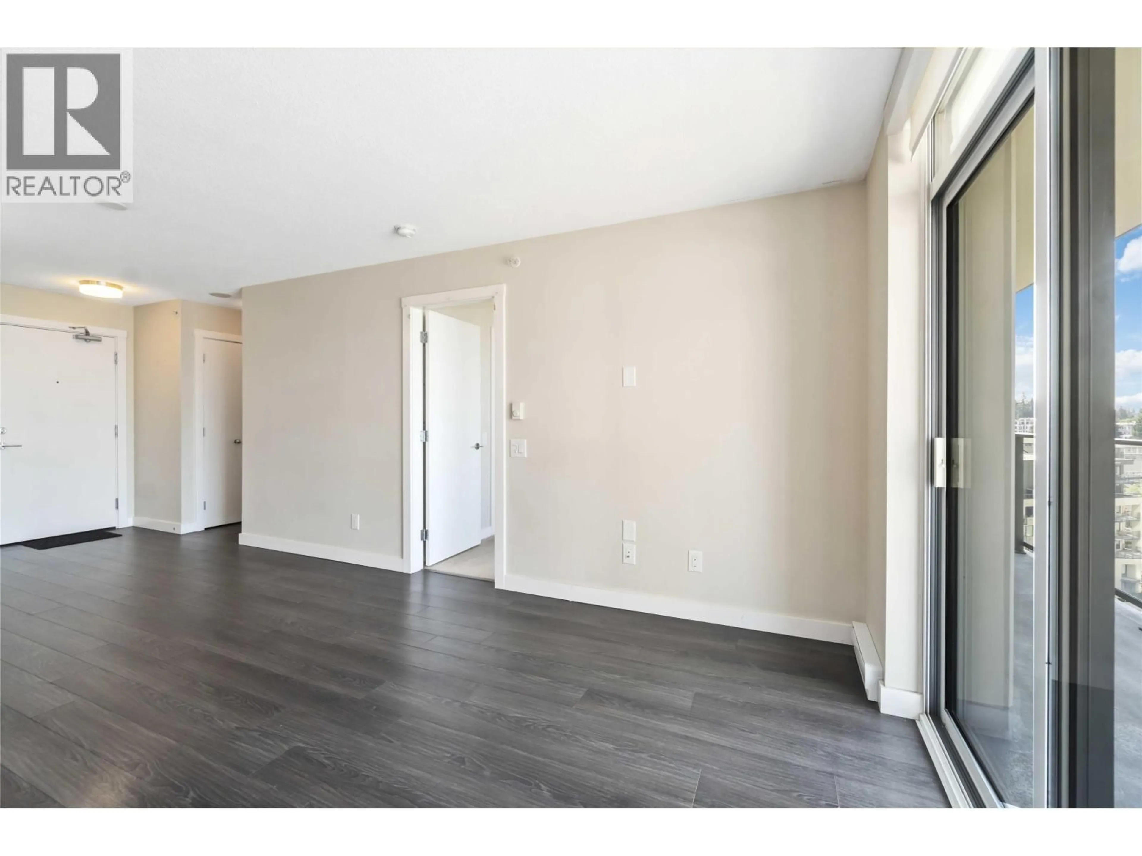 A pic of a room for 1107 - 602 COMO LAKE AVENUE, Coquitlam British Columbia V3J0G2