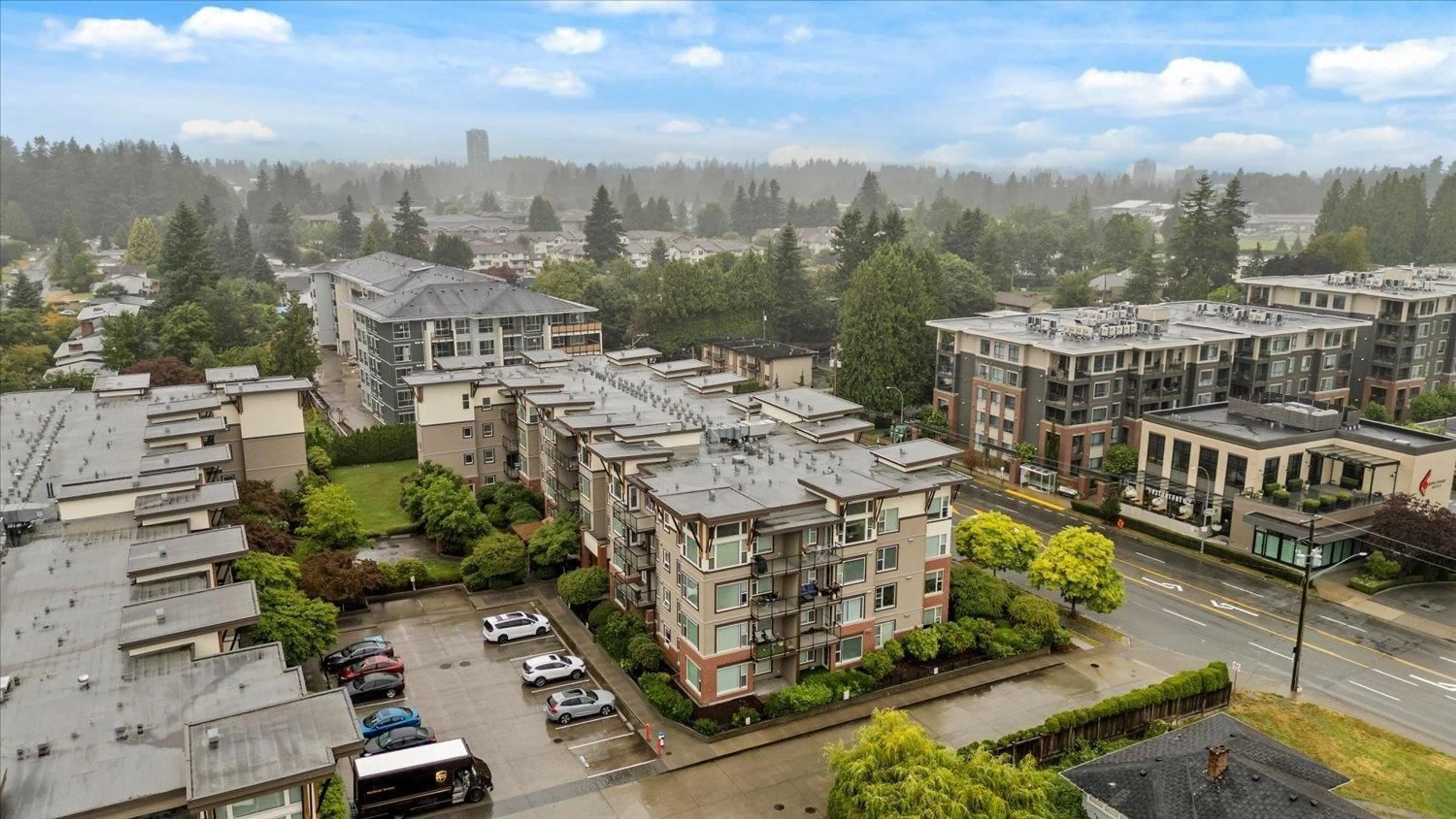 A pic from outside/outdoor area/front of a property/back of a property/a pic from drone, city buildings view from balcony for 101 - 33538 MARSHALL, Abbotsford British Columbia V2S0C7