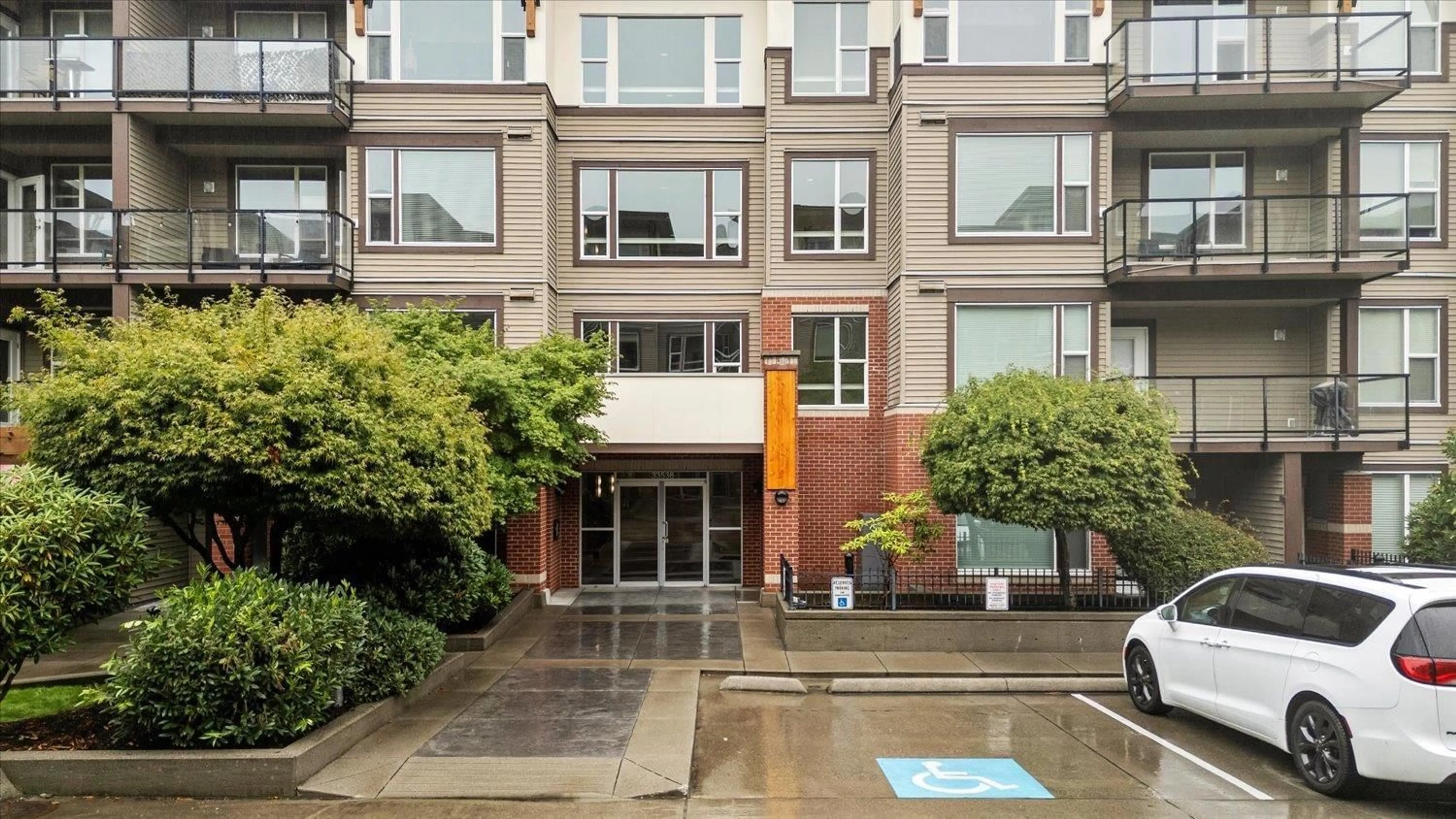 Unknown for 101 - 33538 MARSHALL, Abbotsford British Columbia V2S0C7