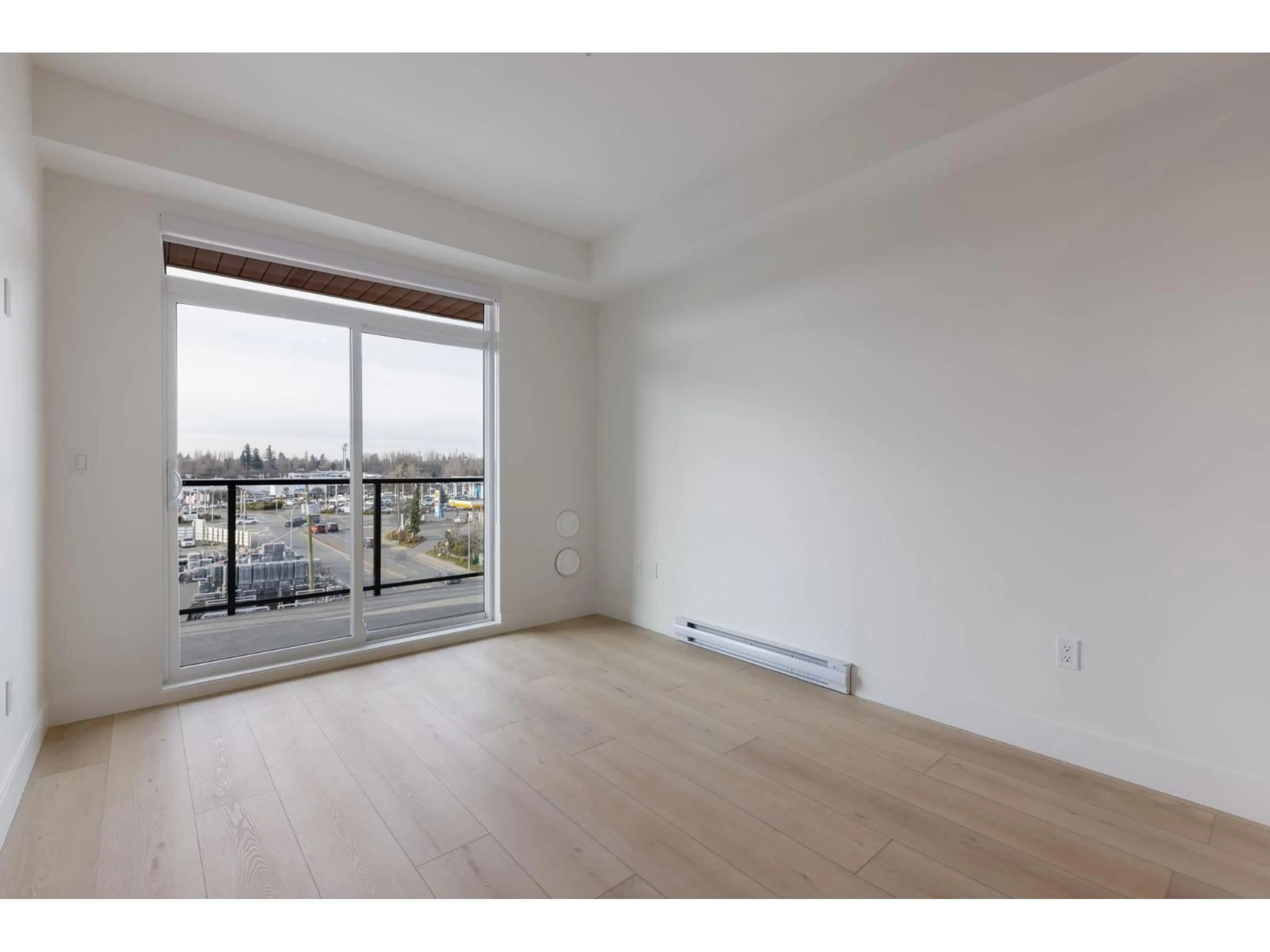 A pic of a room for 303 - 30520 CARDINAL, Abbotsford British Columbia V2T0C5