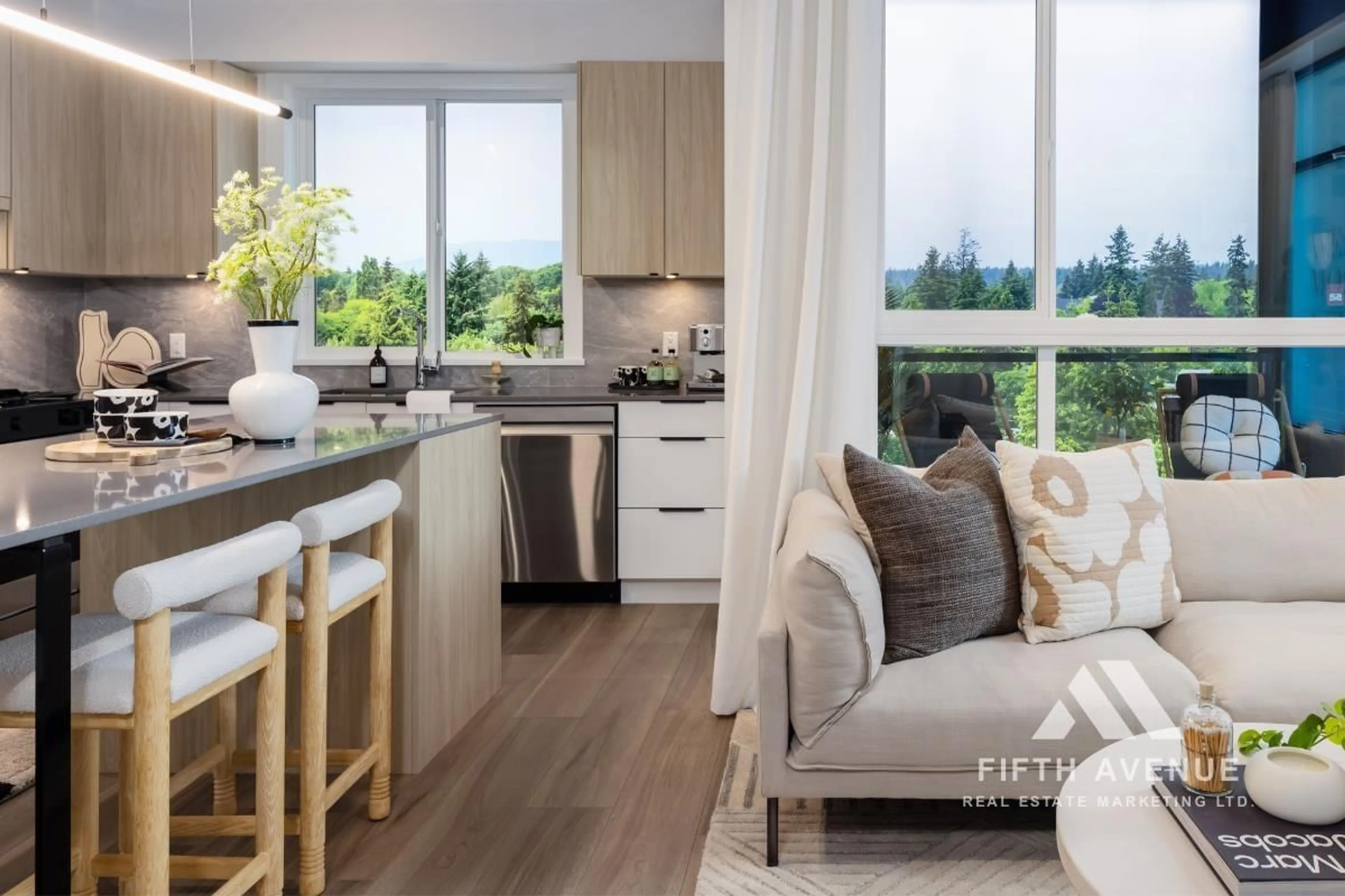 Open concept kitchen, unknown for 412 - 30490 CARDINAL, Abbotsford British Columbia V2T0A5