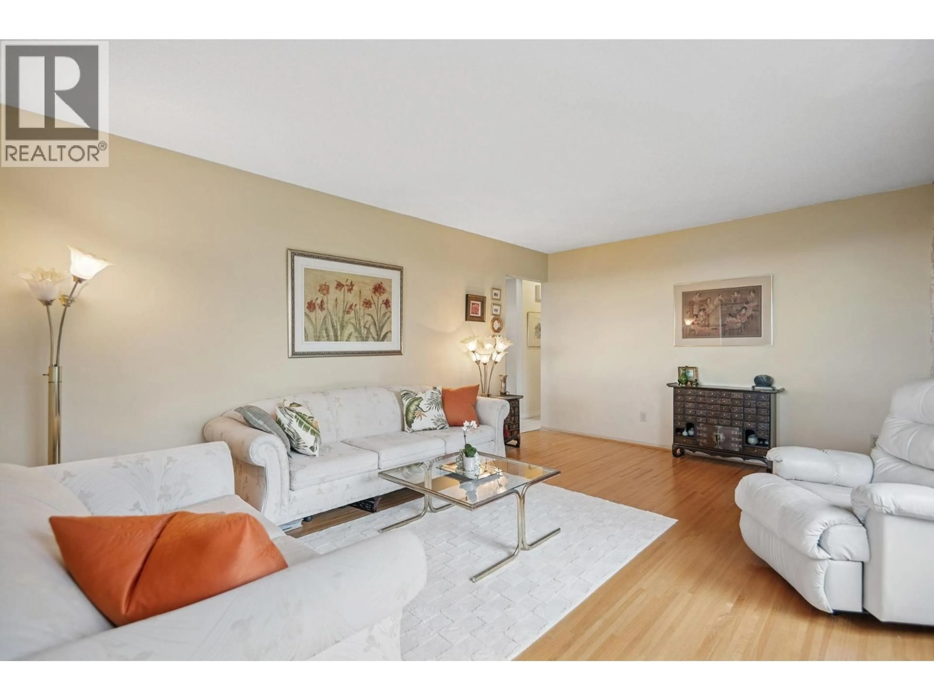 Living room with furniture, unknown for 1089 KILMER ROAD, North Vancouver British Columbia V7K1P9