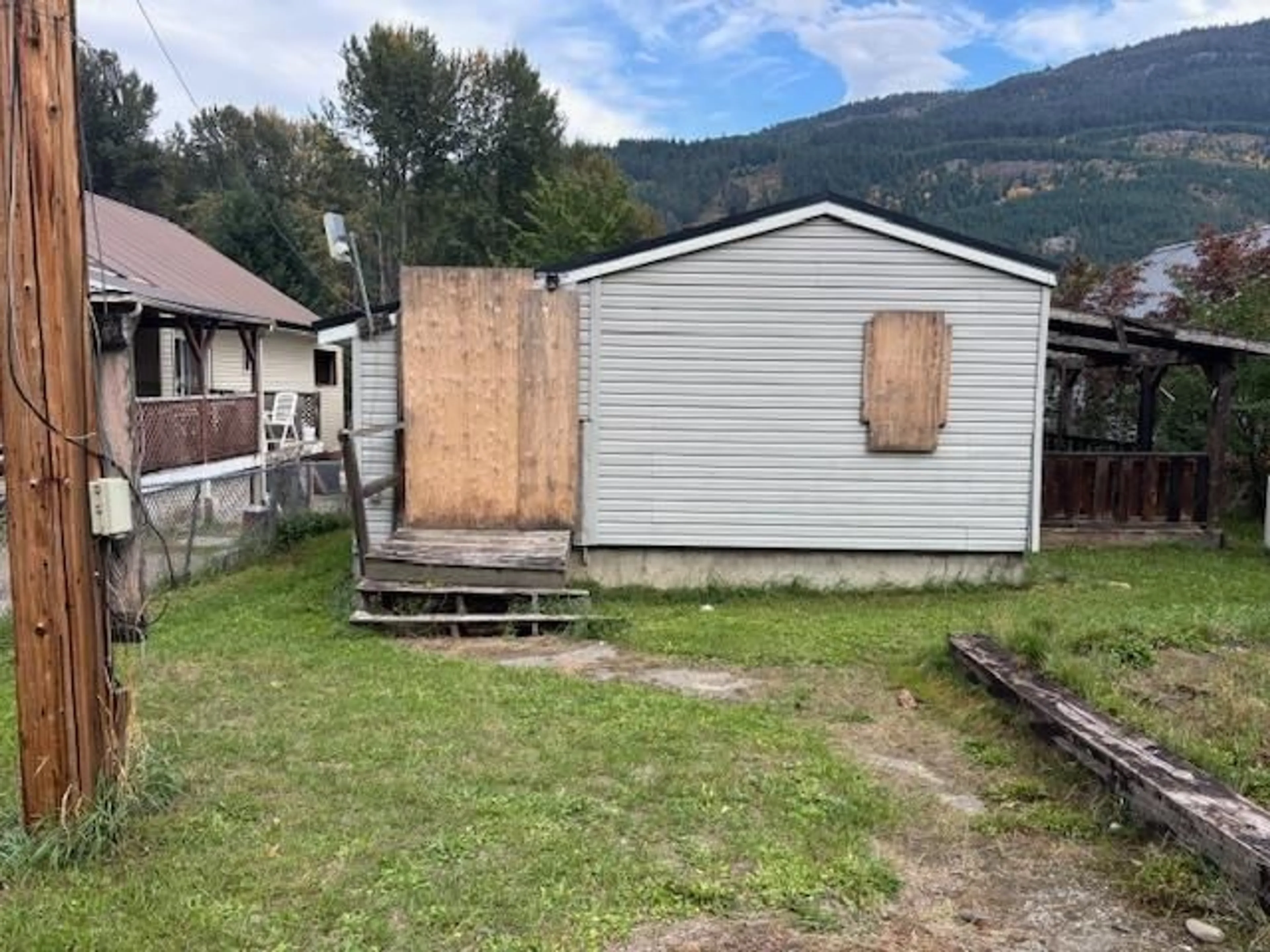 Shed for 48793 CHAUMOX ROAD, Boston Bar / Lytton British Columbia V0K1C1