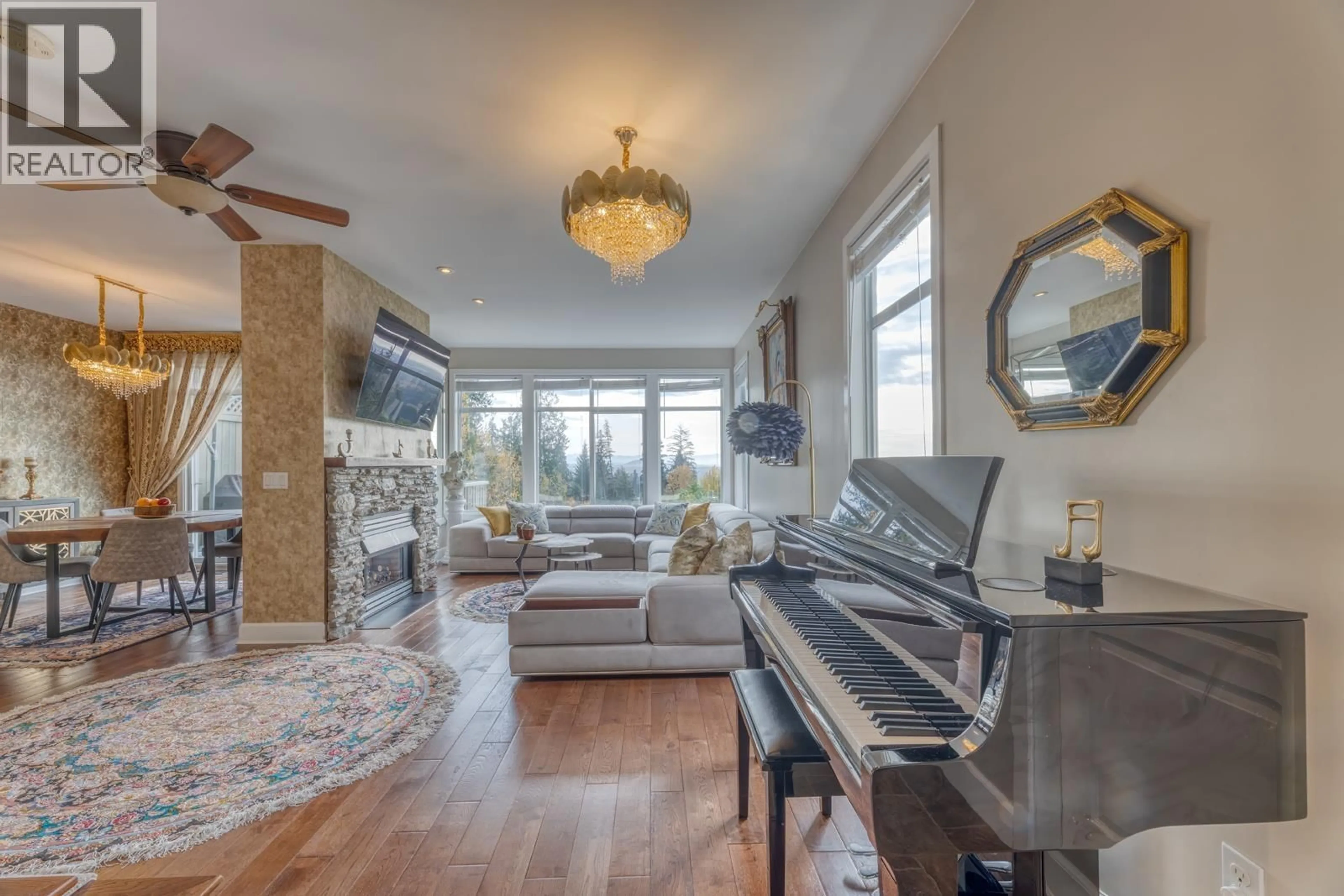 Living room with furniture, unknown for 19 - 1486 JOHNSON STREET, Coquitlam British Columbia V3E2T1