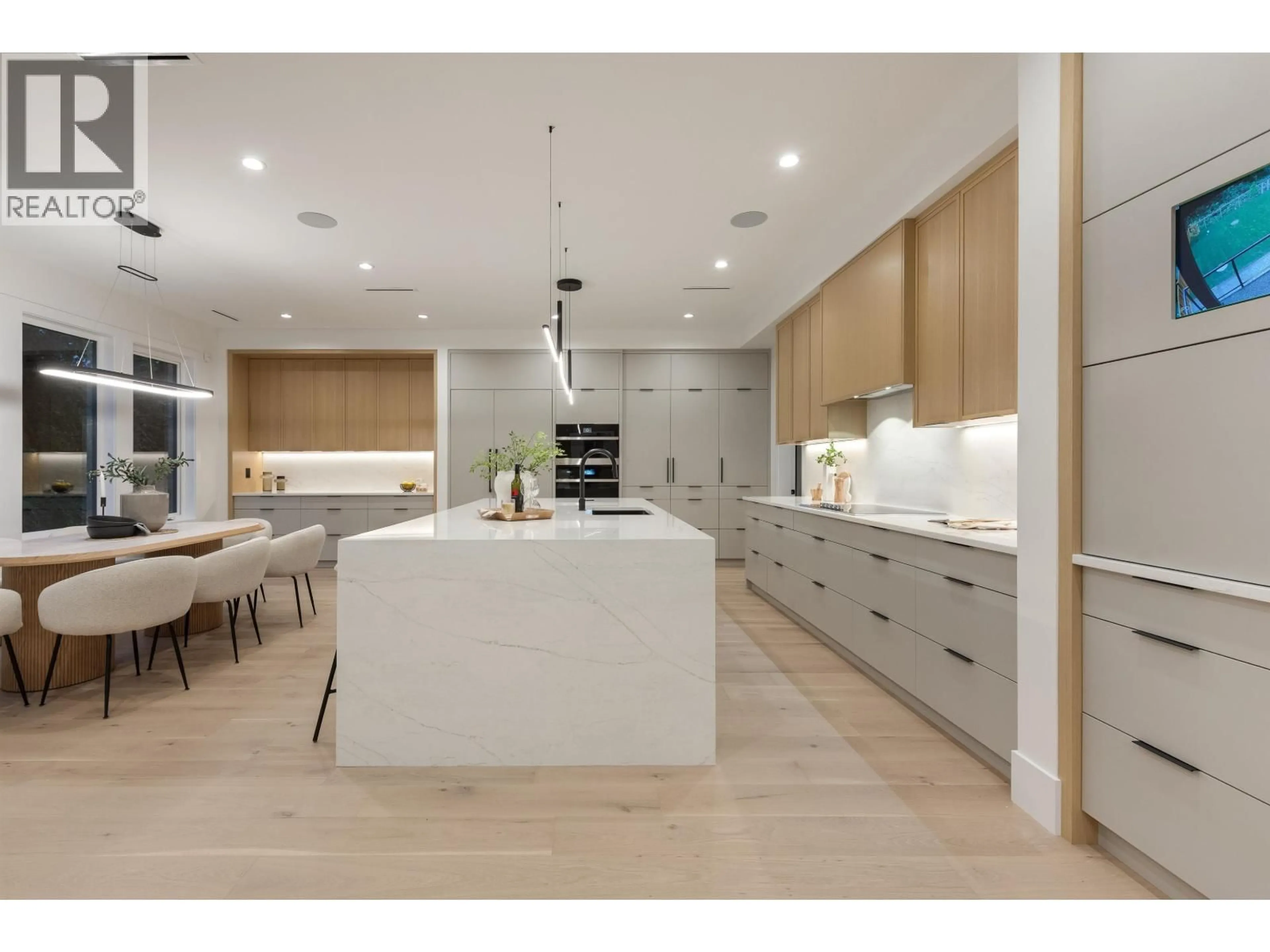 Contemporary kitchen, unknown for 1423 PIPELINE PLACE, Coquitlam British Columbia V3E0V4