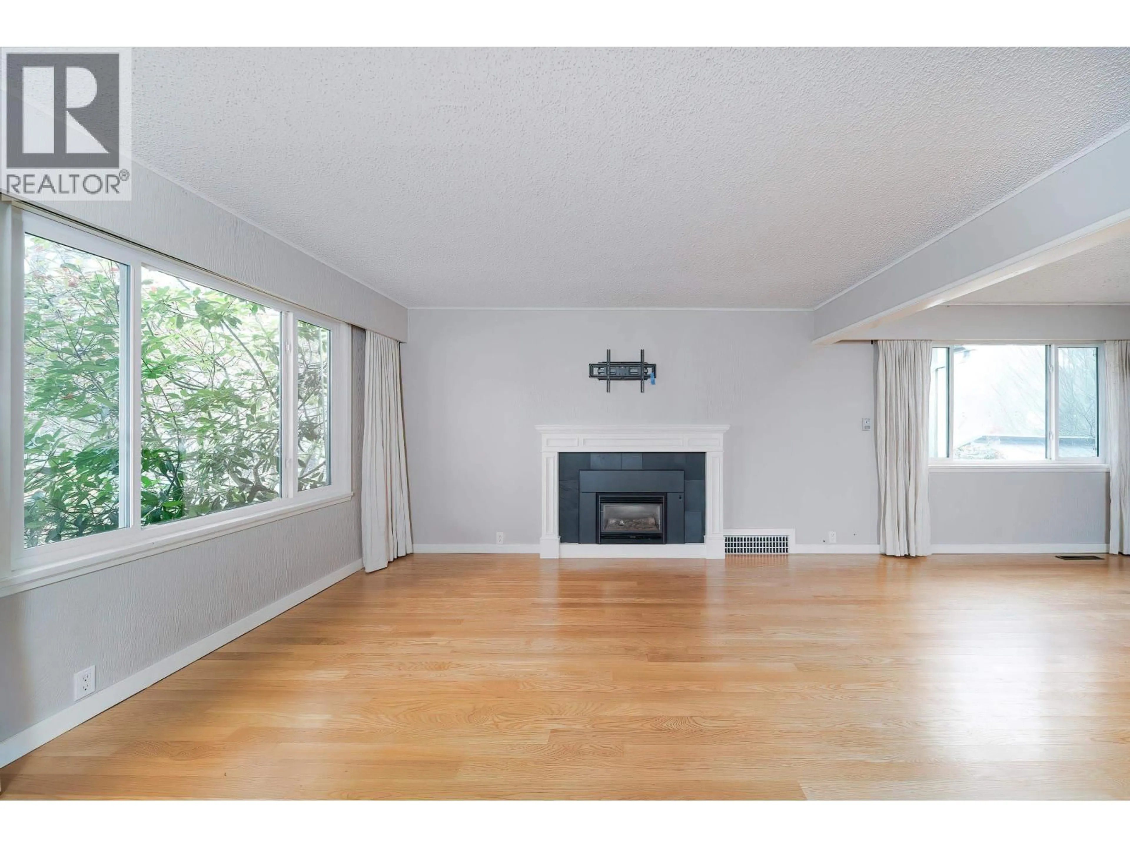 A pic of a room for 454 KELLY STREET, New Westminster British Columbia V3L3T9