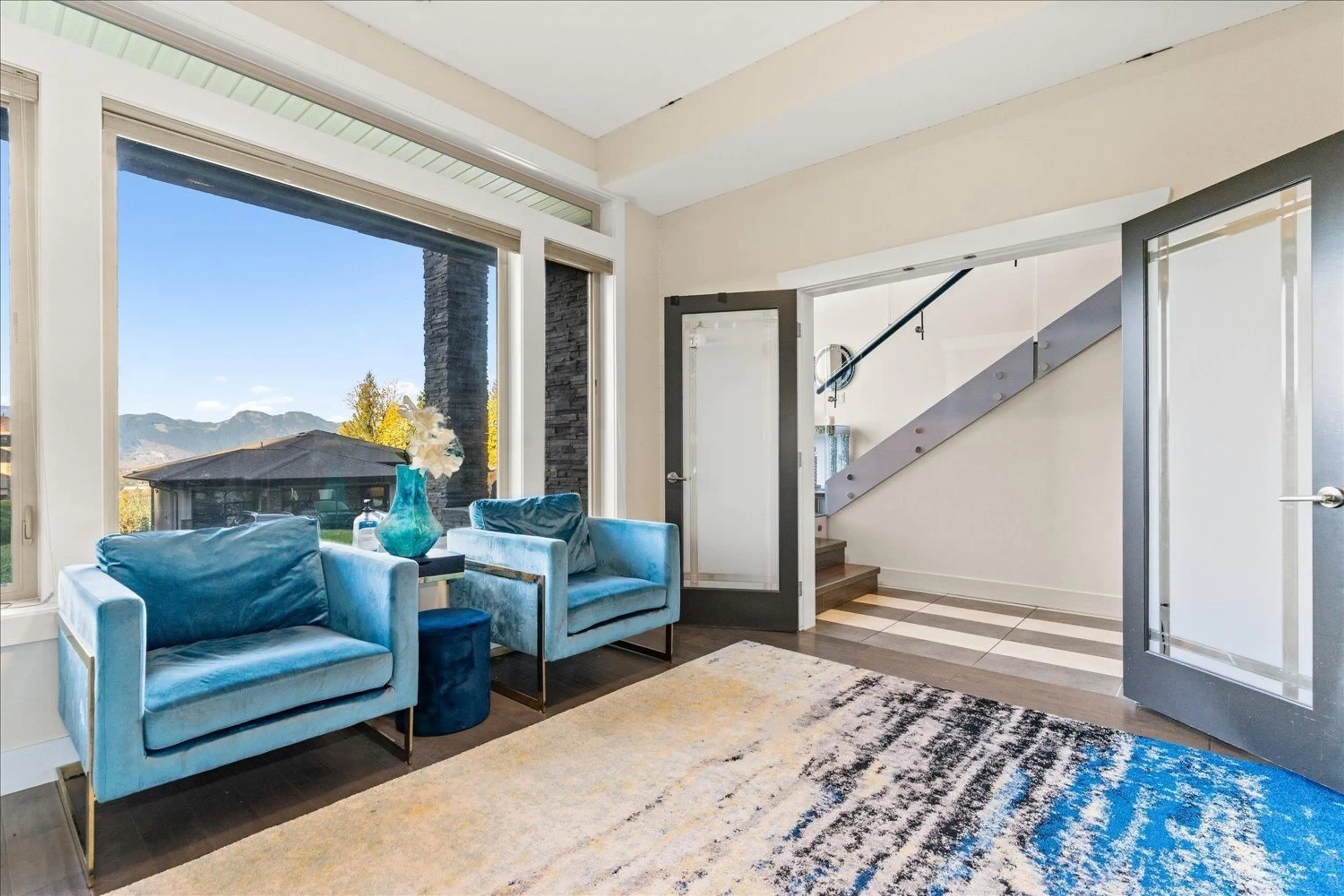 Indoor entryway for 216 - 51075 FALLS COURT, Chilliwack British Columbia V4Z1K7