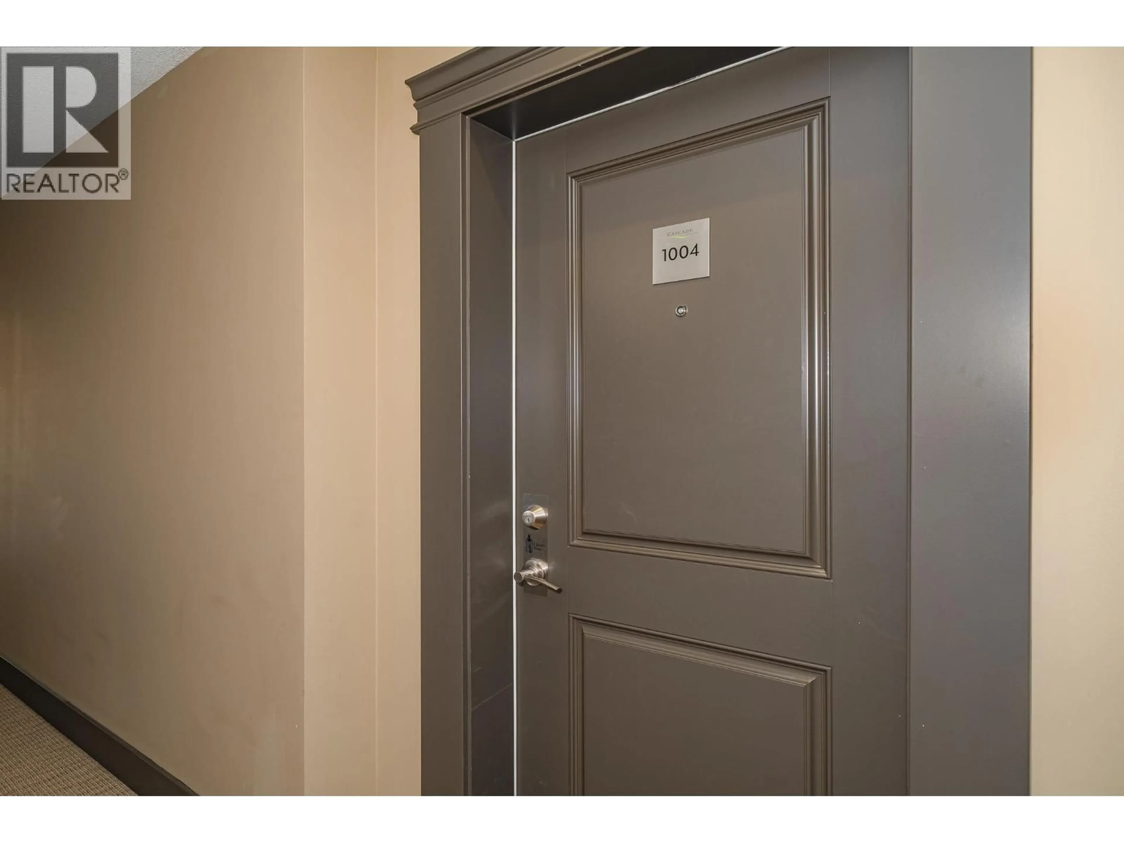 Indoor foyer for 1004 - 1415 PARKWAY BOULEVARD, Coquitlam British Columbia V3E0C7