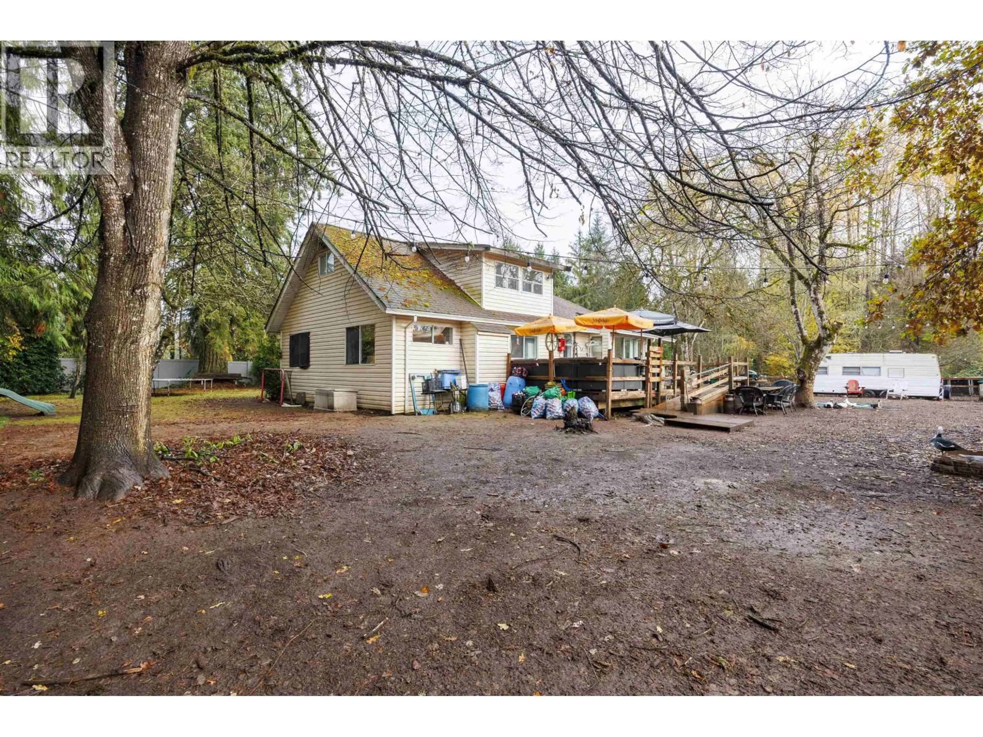 A pic from outside/outdoor area/front of a property/back of a property/a pic from drone, unknown for 23856 124 AVENUE, Maple Ridge British Columbia V4R1N7