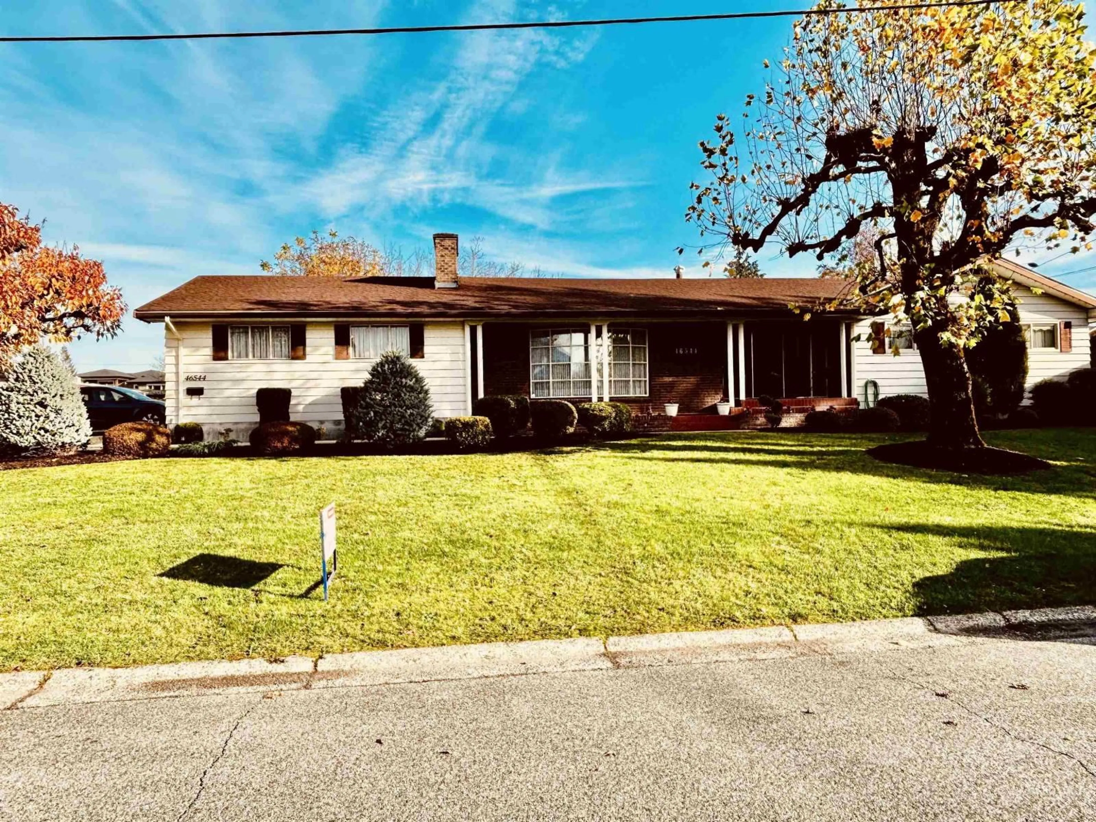 Unknown for 46544 SEAHOLM CRESCENT, Chilliwack British Columbia V2P6K8