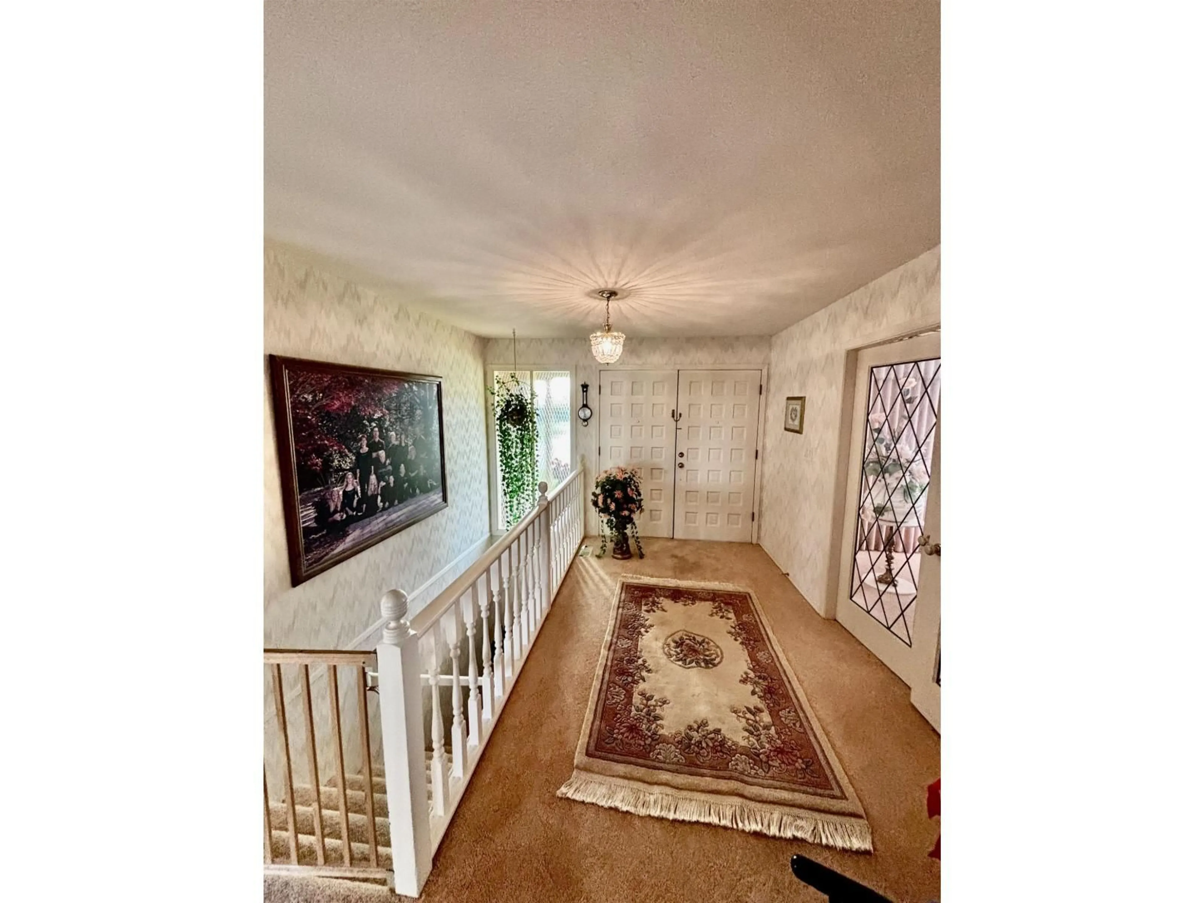 Indoor foyer for 46544 SEAHOLM CRESCENT, Chilliwack British Columbia V2P6K8