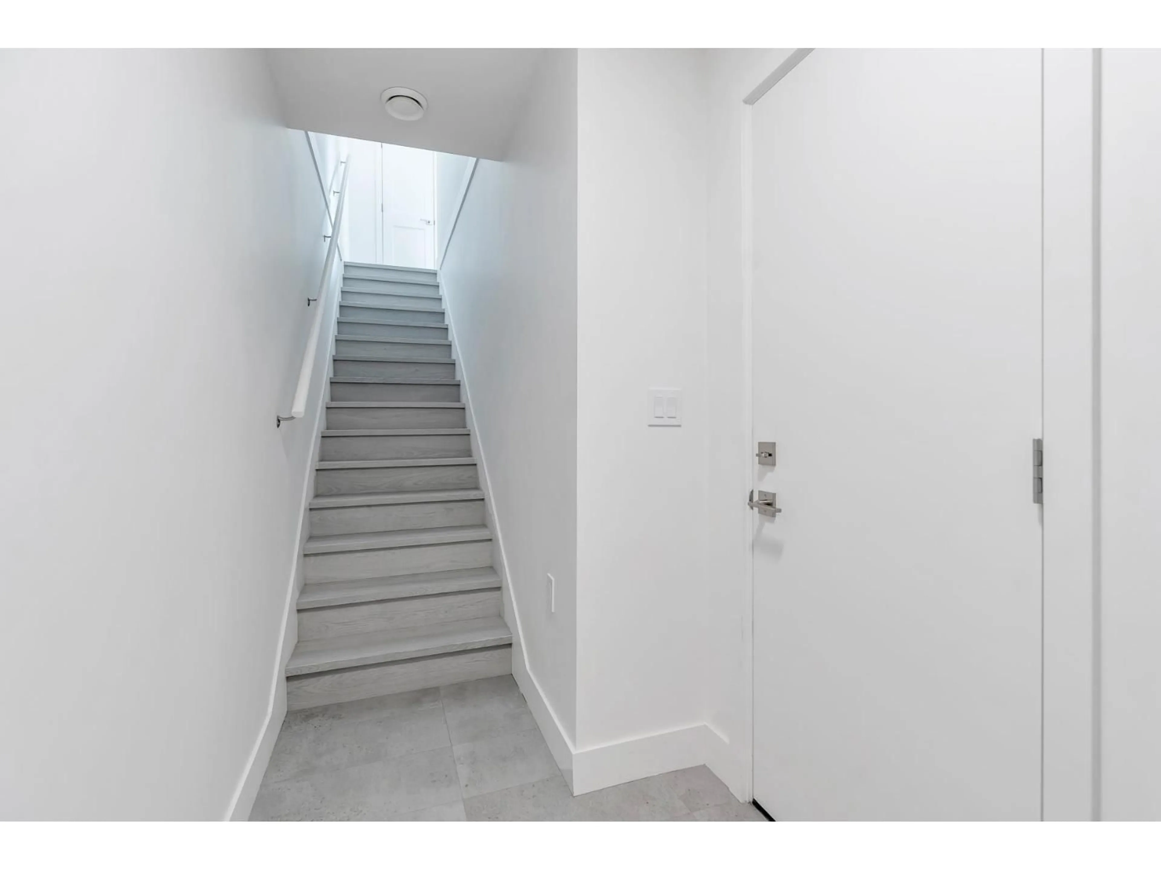 Stairs for 58 - 7381 PRESTON, Mission British Columbia V2V1C5