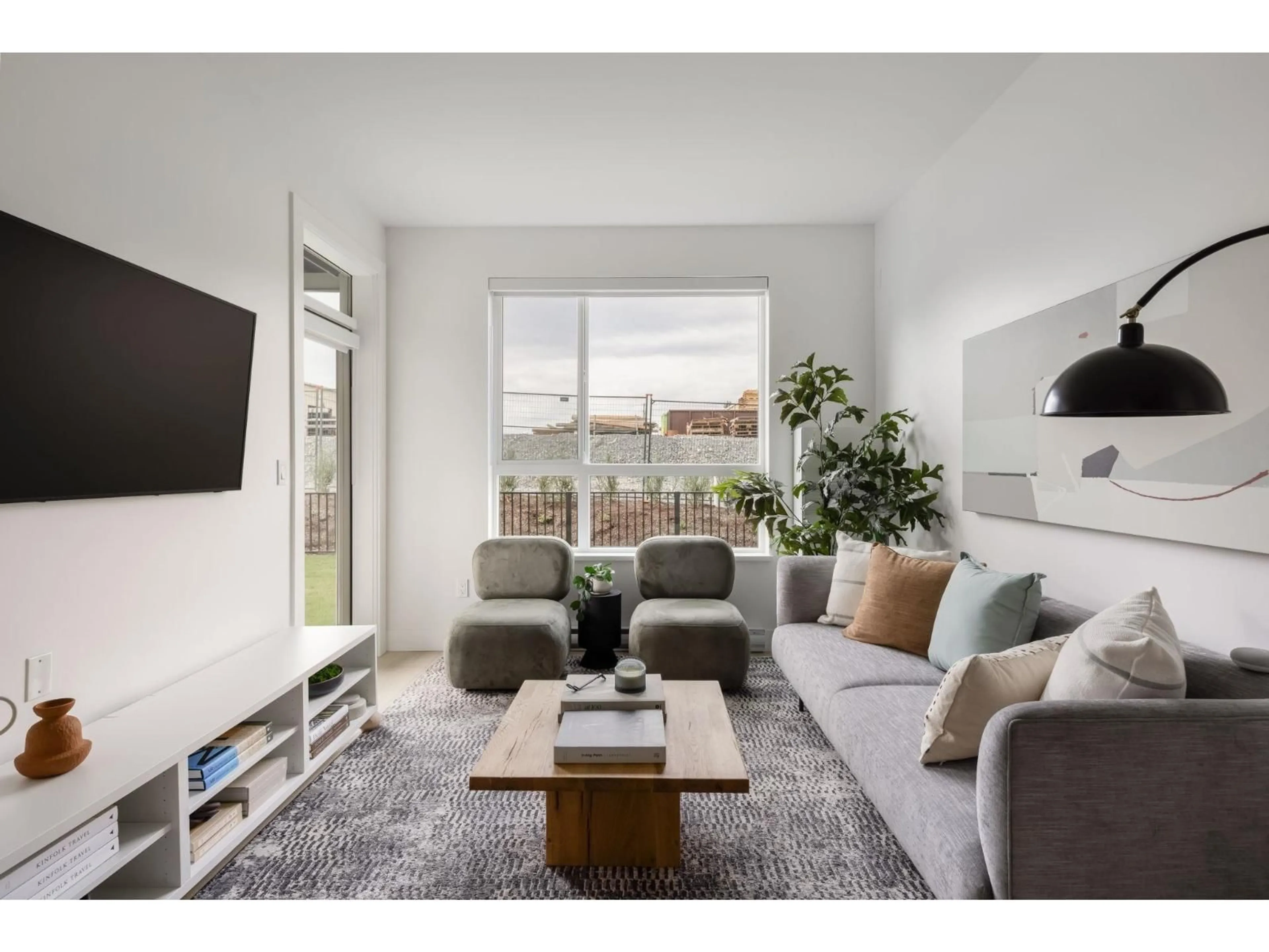 Living room with furniture, unknown for 610 - 30494 CARDINAL, Abbotsford British Columbia V2T0A5