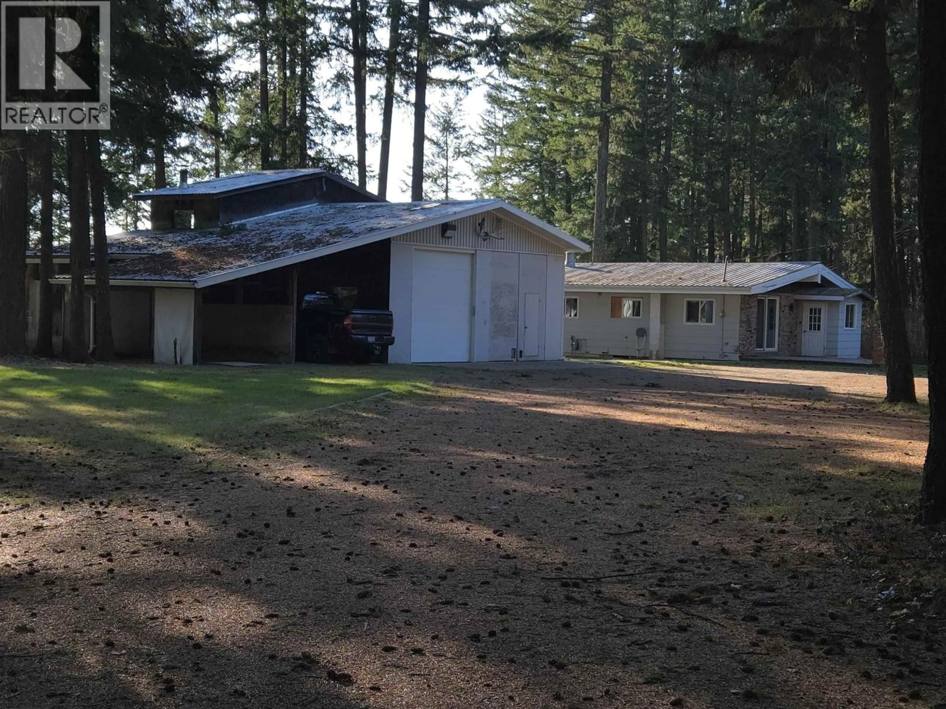 A pic from outside/outdoor area/front of a property/back of a property/a pic from drone, unknown for 706 CALLIS ROAD, Quesnel British Columbia V2J6S3