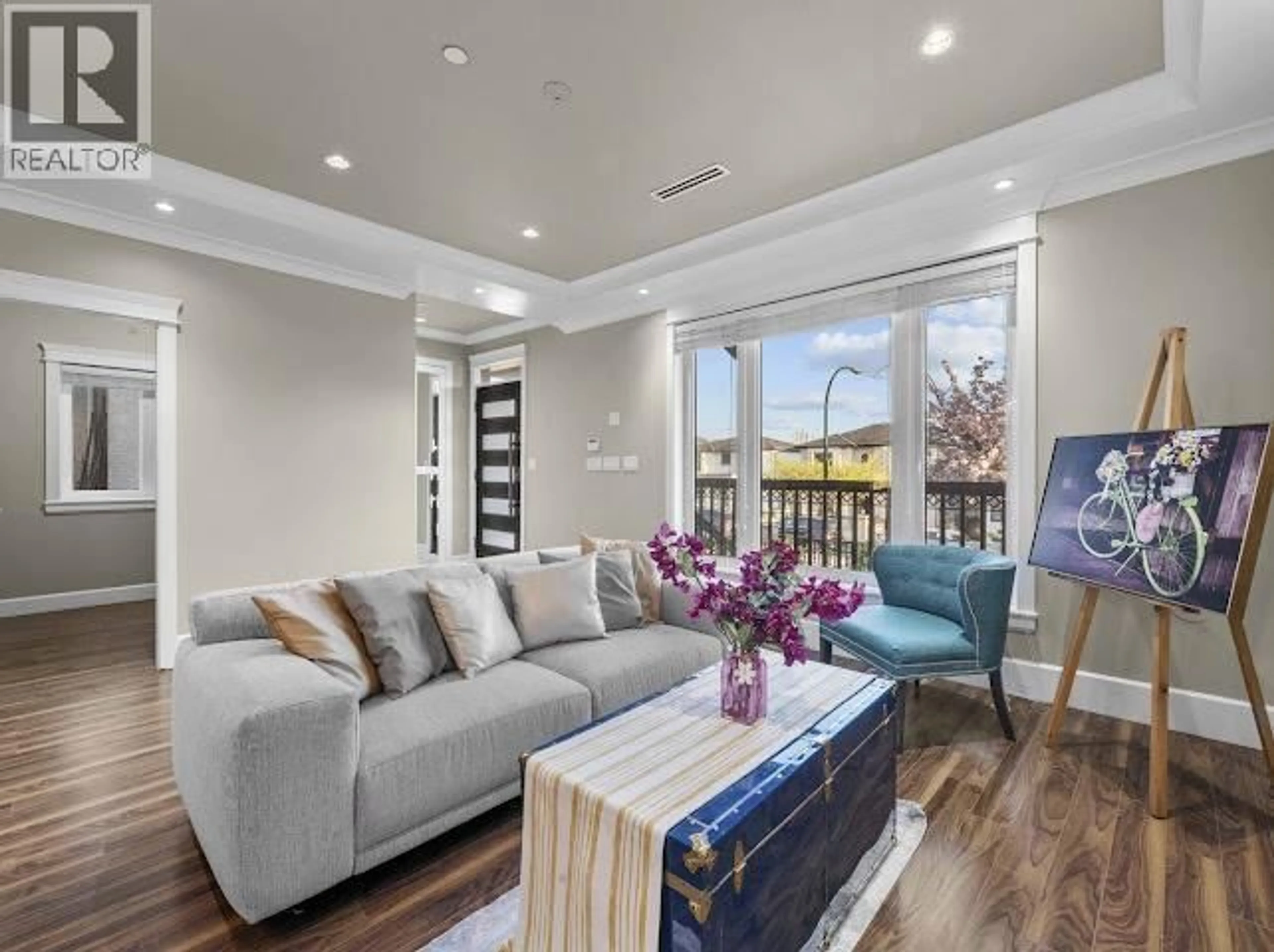 Living room with furniture, unknown for 455 60TH AVENUE, Vancouver British Columbia V5X2A1