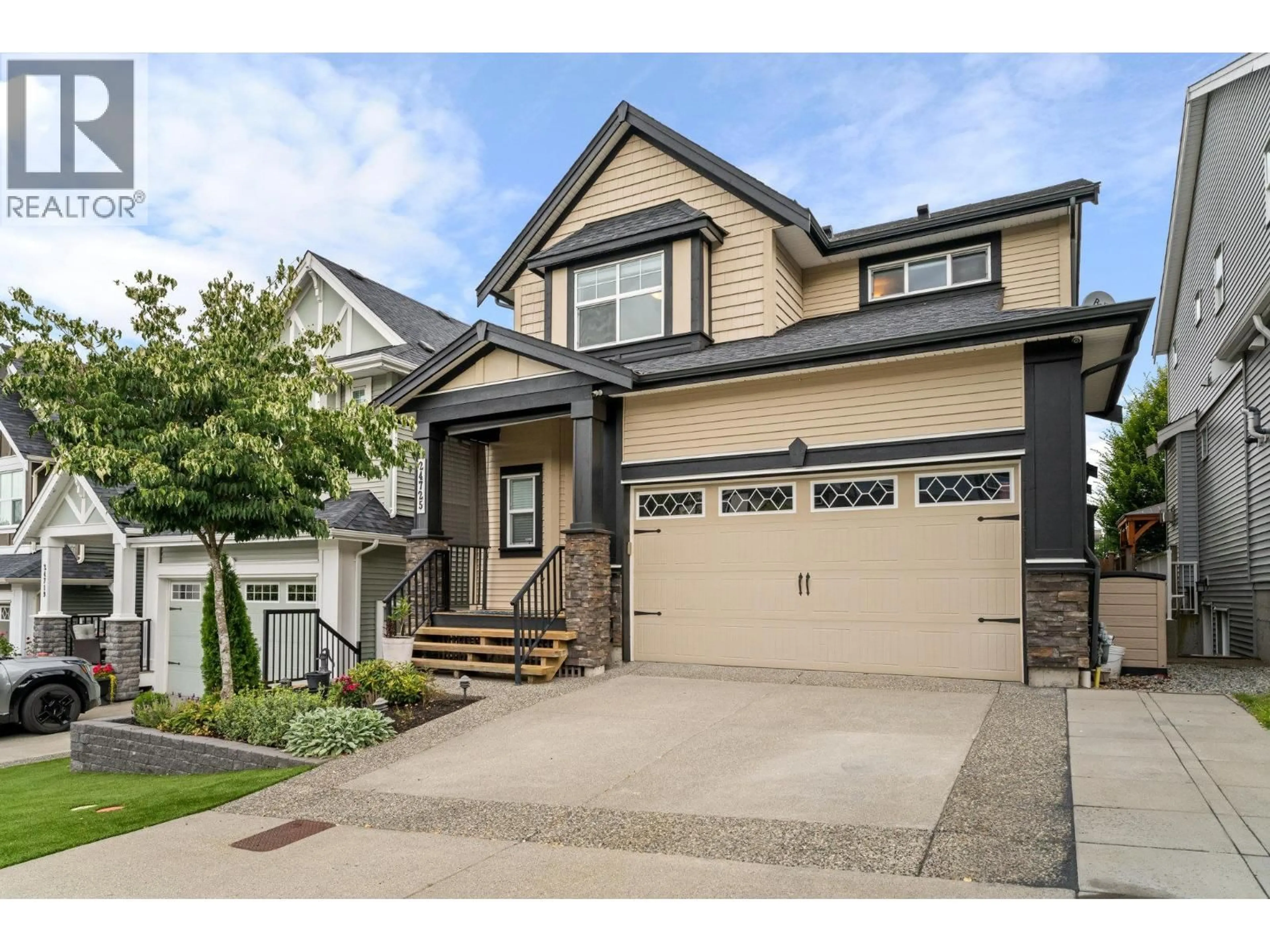 Home with vinyl exterior material, street for 24725 104 AVENUE, Maple Ridge British Columbia V2W0H8