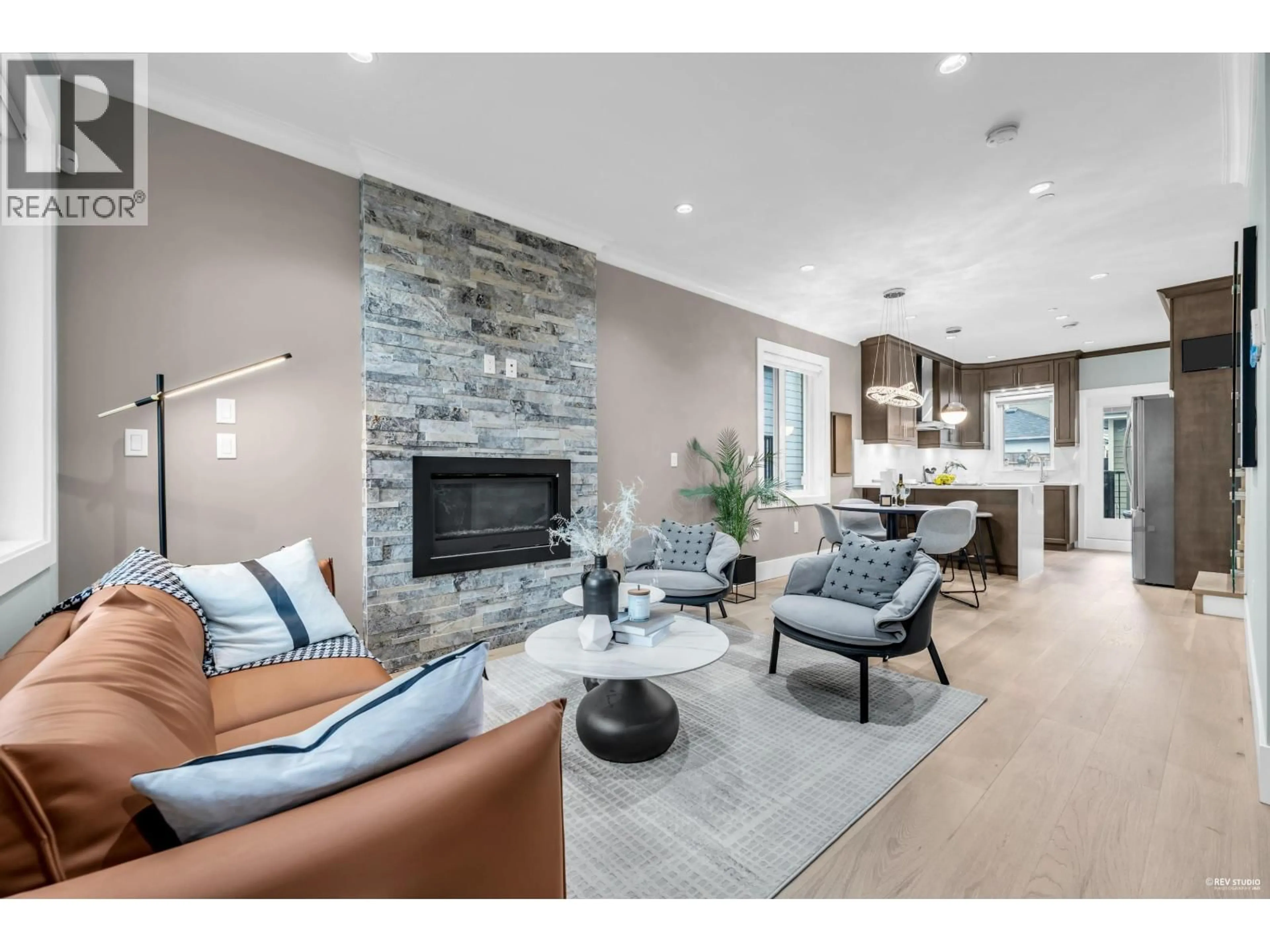 Living room with furniture, ceramic/tile floor for 6530 ANGUS DRIVE, Vancouver British Columbia V6P5H9
