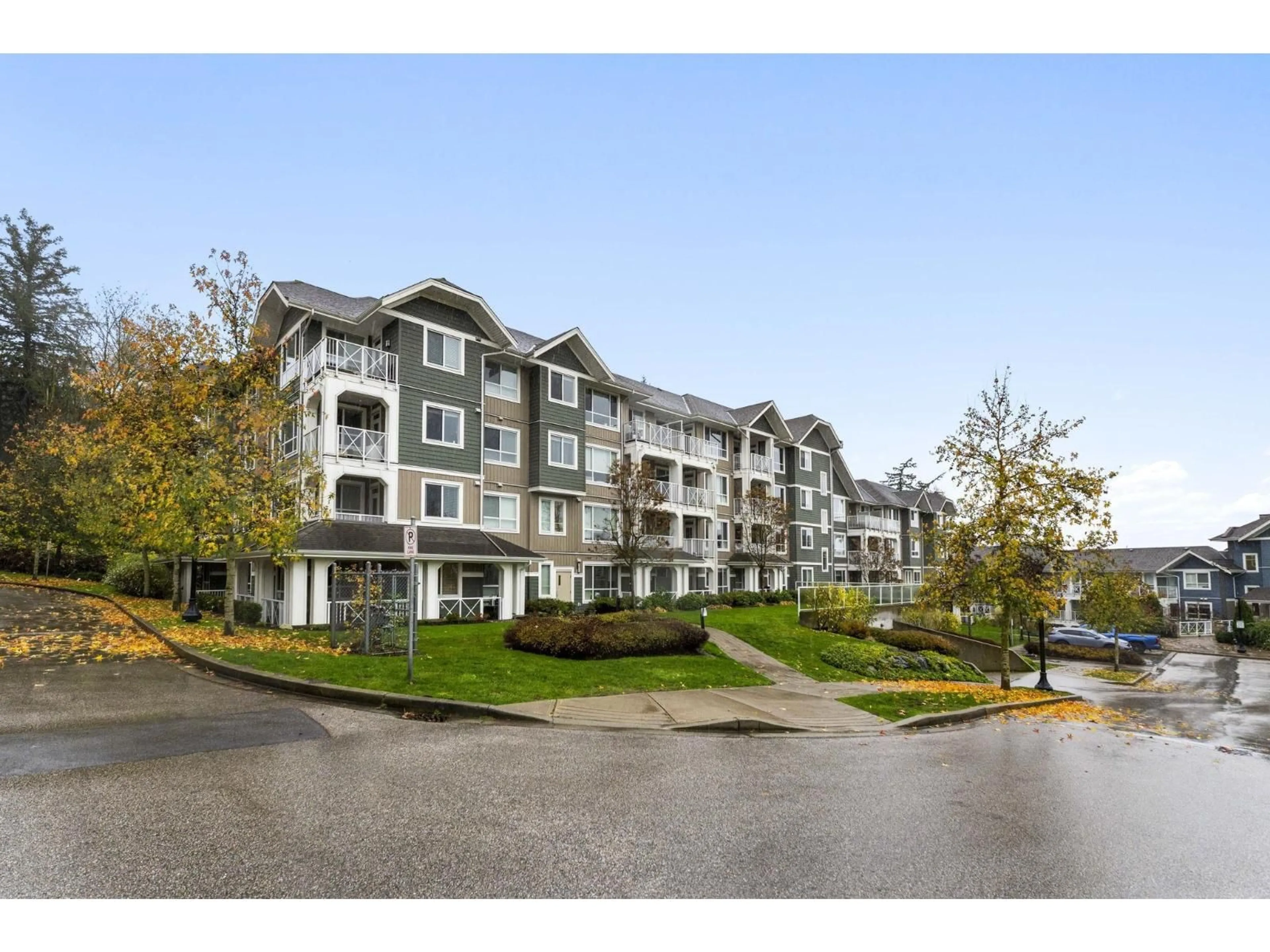 Unknown for 506 - 16388 64, Surrey British Columbia V3S6X6