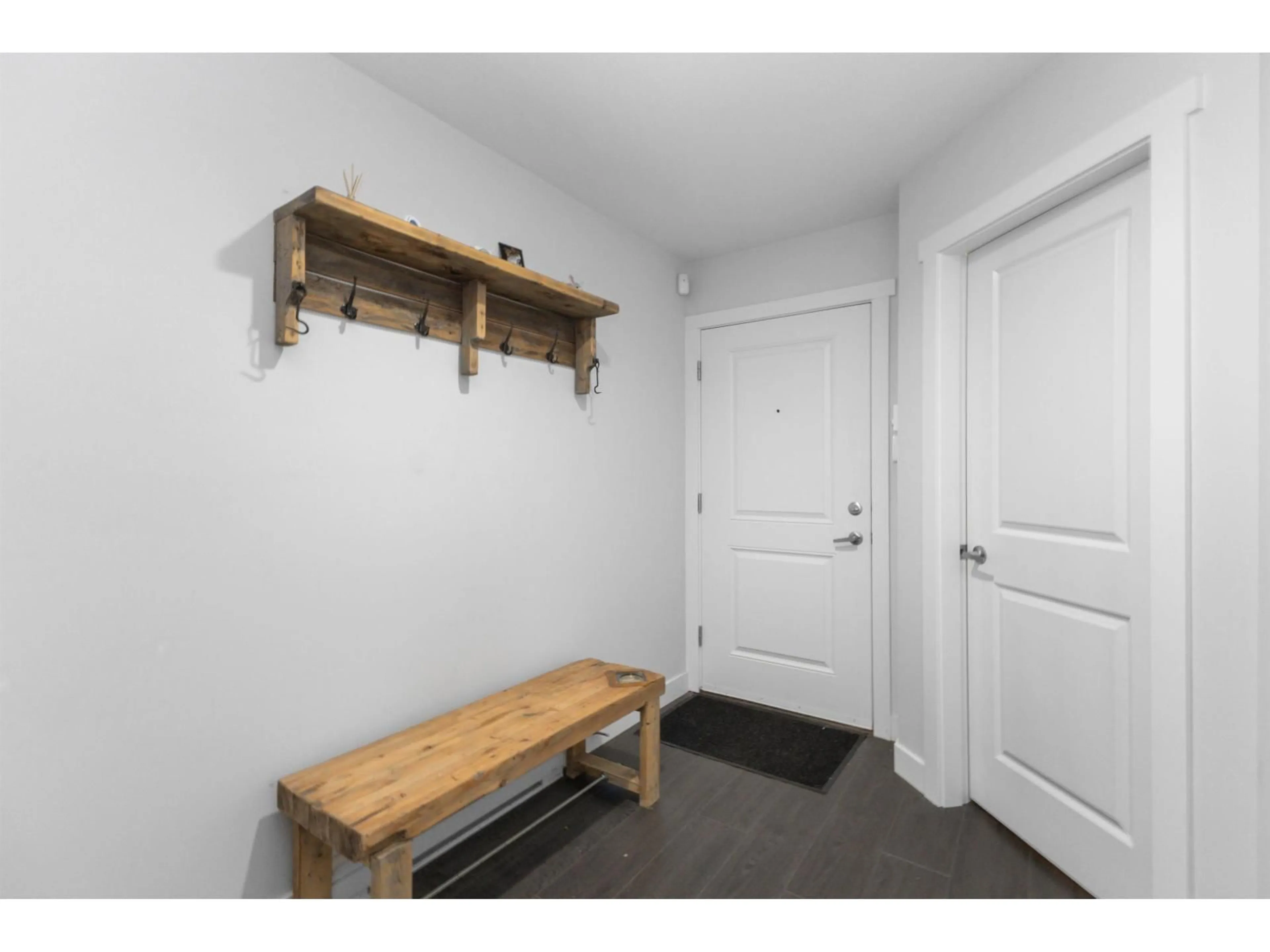 Indoor entryway for 126 - 5888 144, Surrey British Columbia V3X0G8